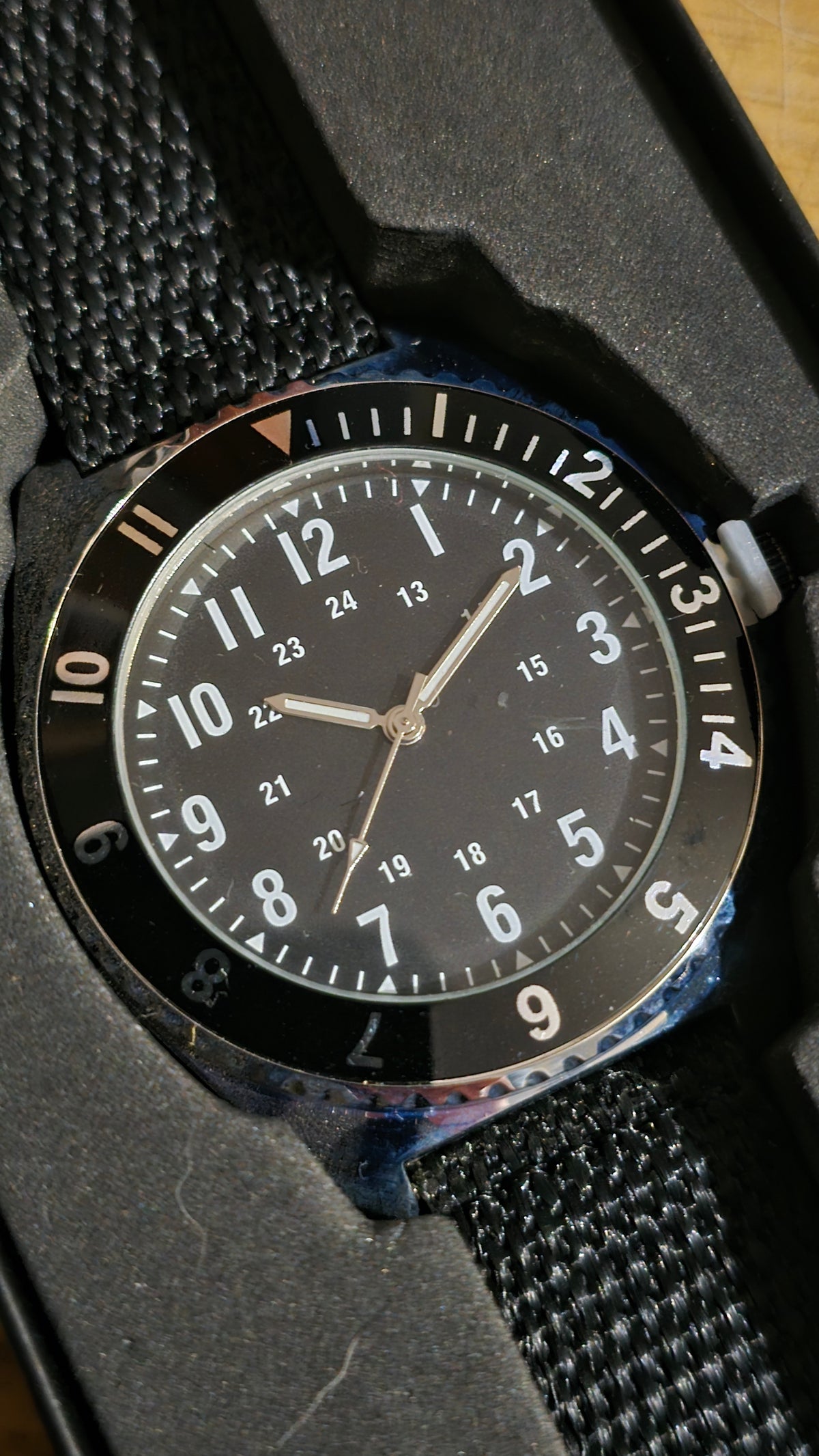 Eaglemoss Collections Replica 1980's Canadian Air Force Navigator Watch - New - No 55