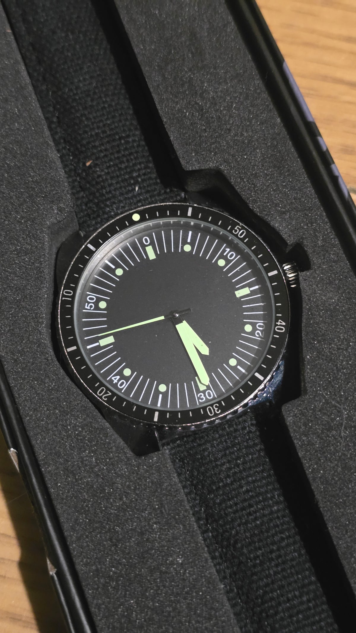 Eaglemoss Collections Replica 1980's Australian Seamans Watch - New - No 57