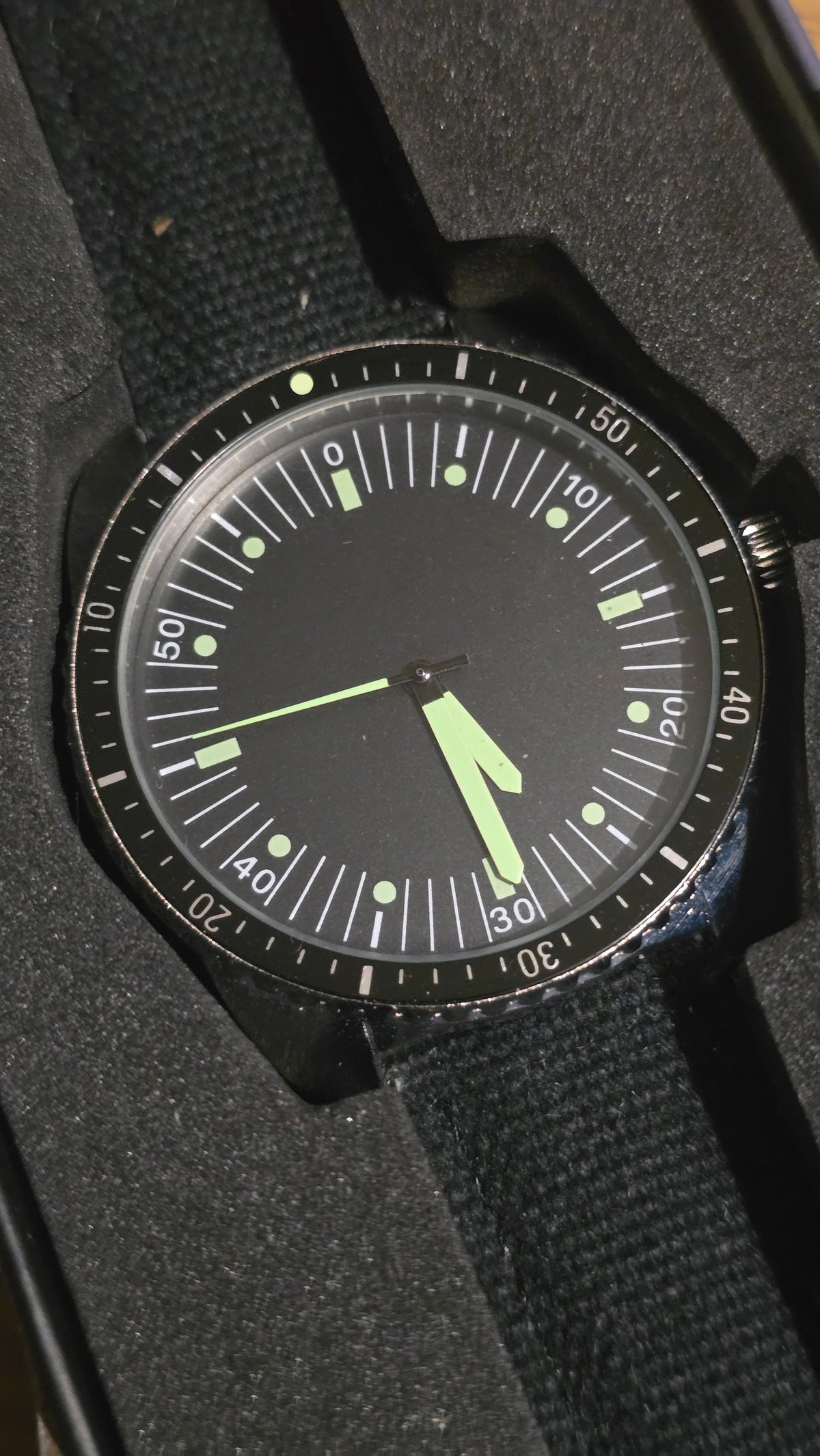 Eaglemoss Collections Replica 1980's Australian Seamans Watch - New - No 57