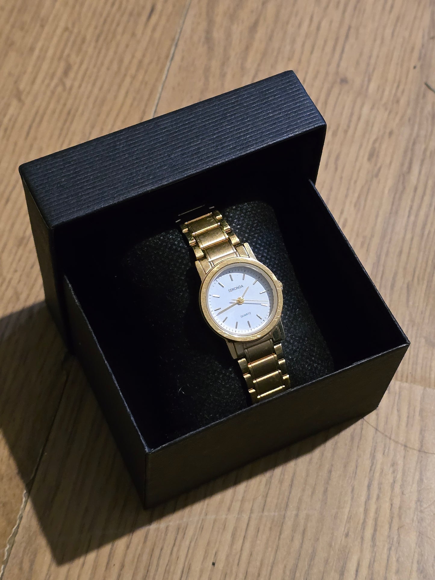 Sekonda Gold Coloured Ladies Quartz Watch - Pre-owned