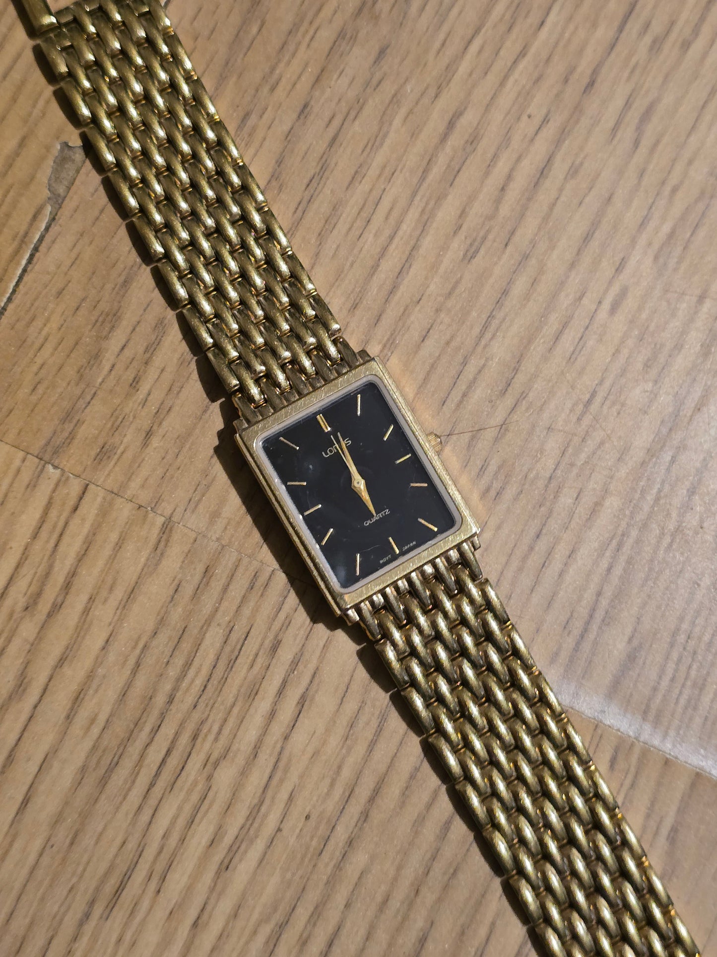 Lorus Gold Coloured Ladies Quartz Watch - Pre-owned