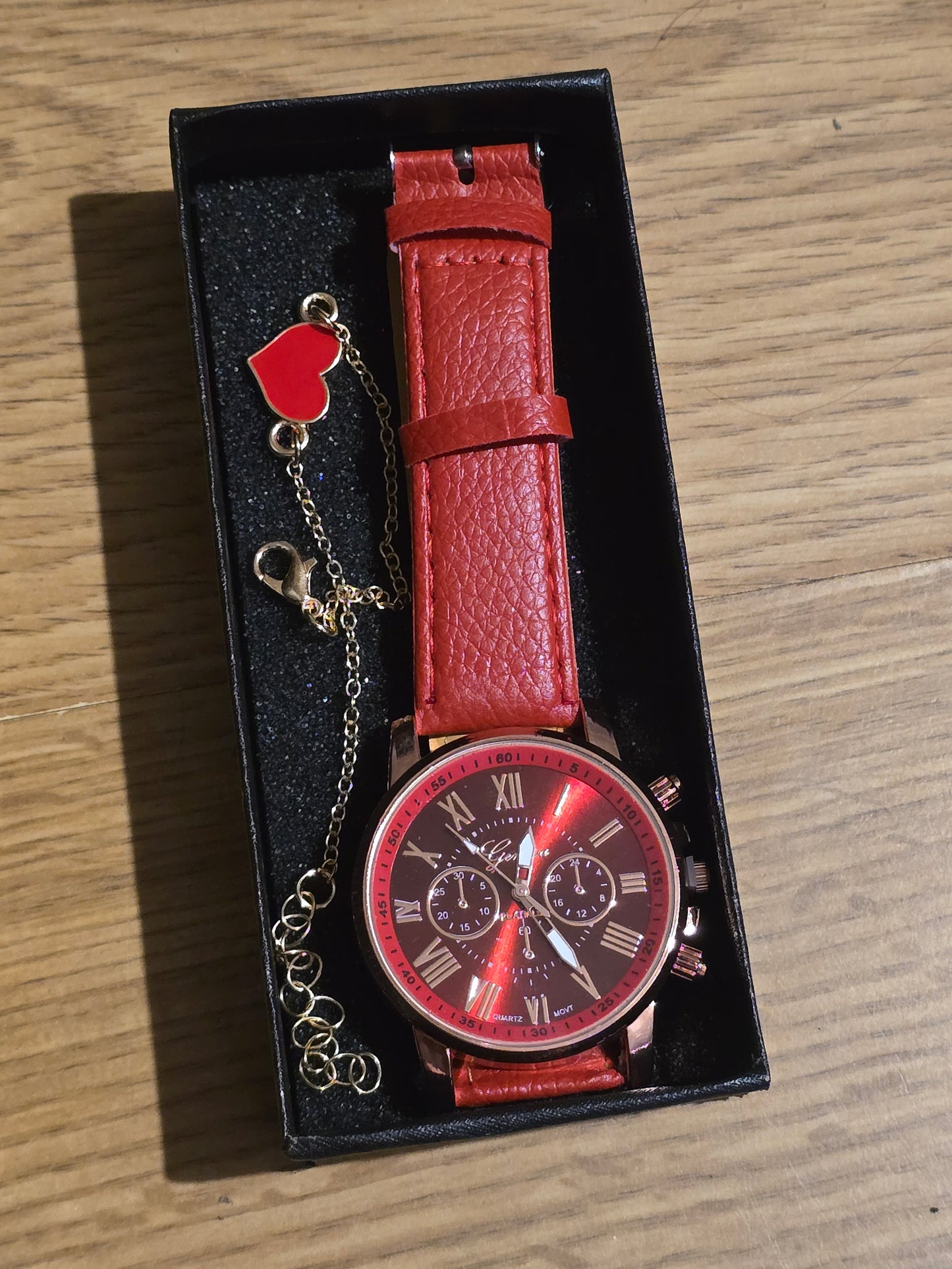 Geneva Ladies Valentine Watch & Bracelet Set - New