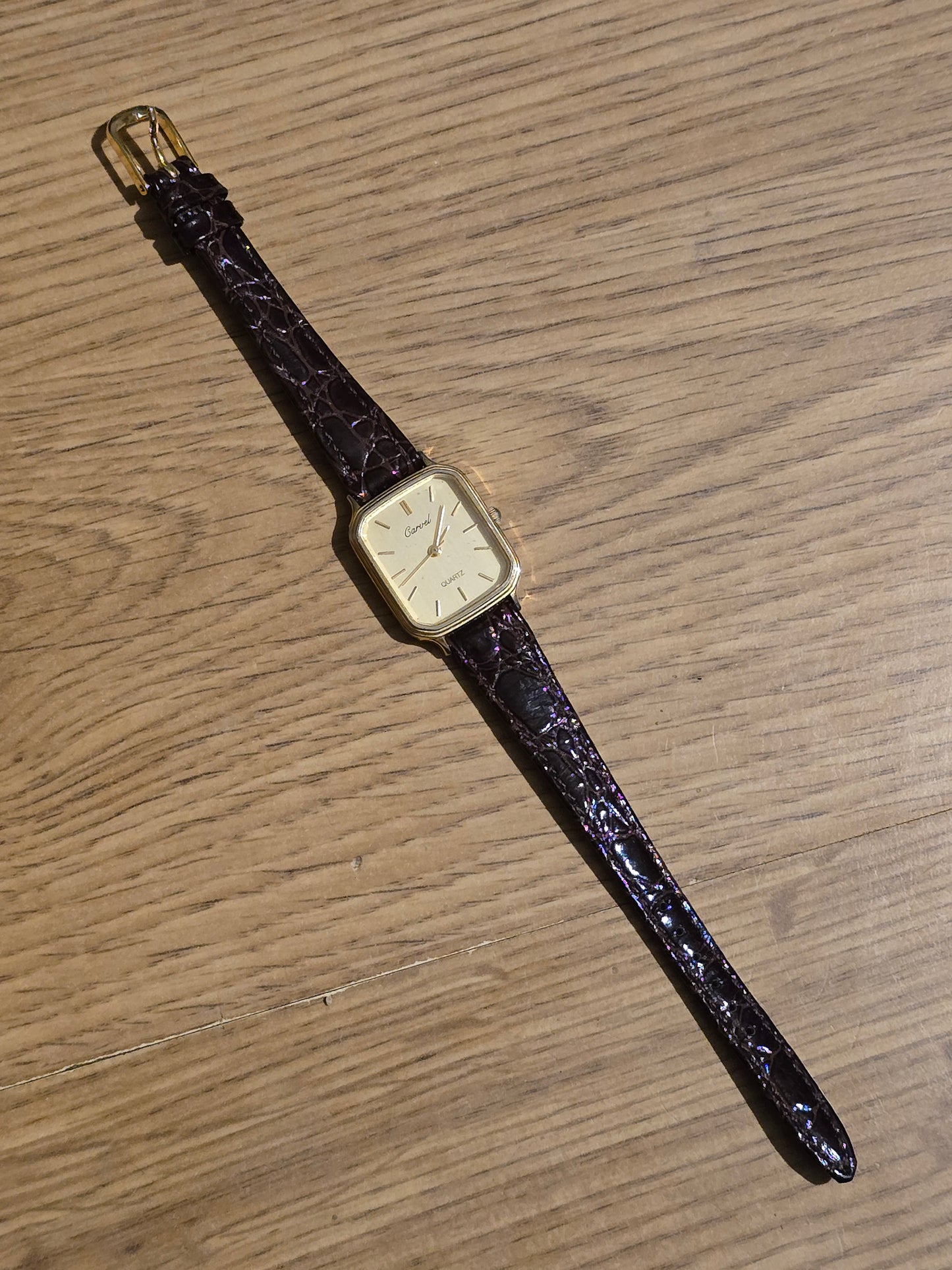 Carvel Gold Coloured Ladies Quartz Watch - Pre-owned