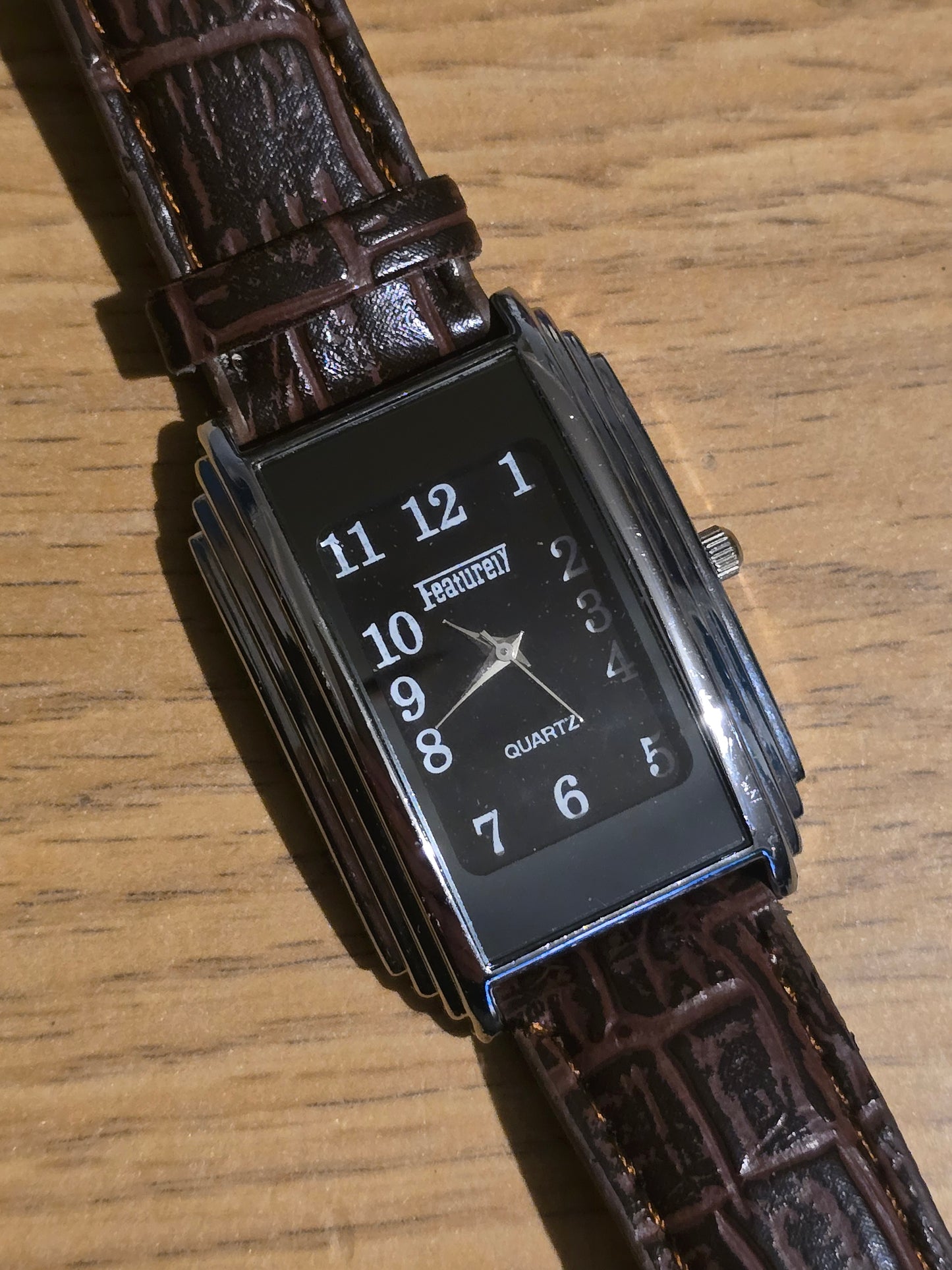 Feature17 Ladies Quartz Watch - Pre-owned