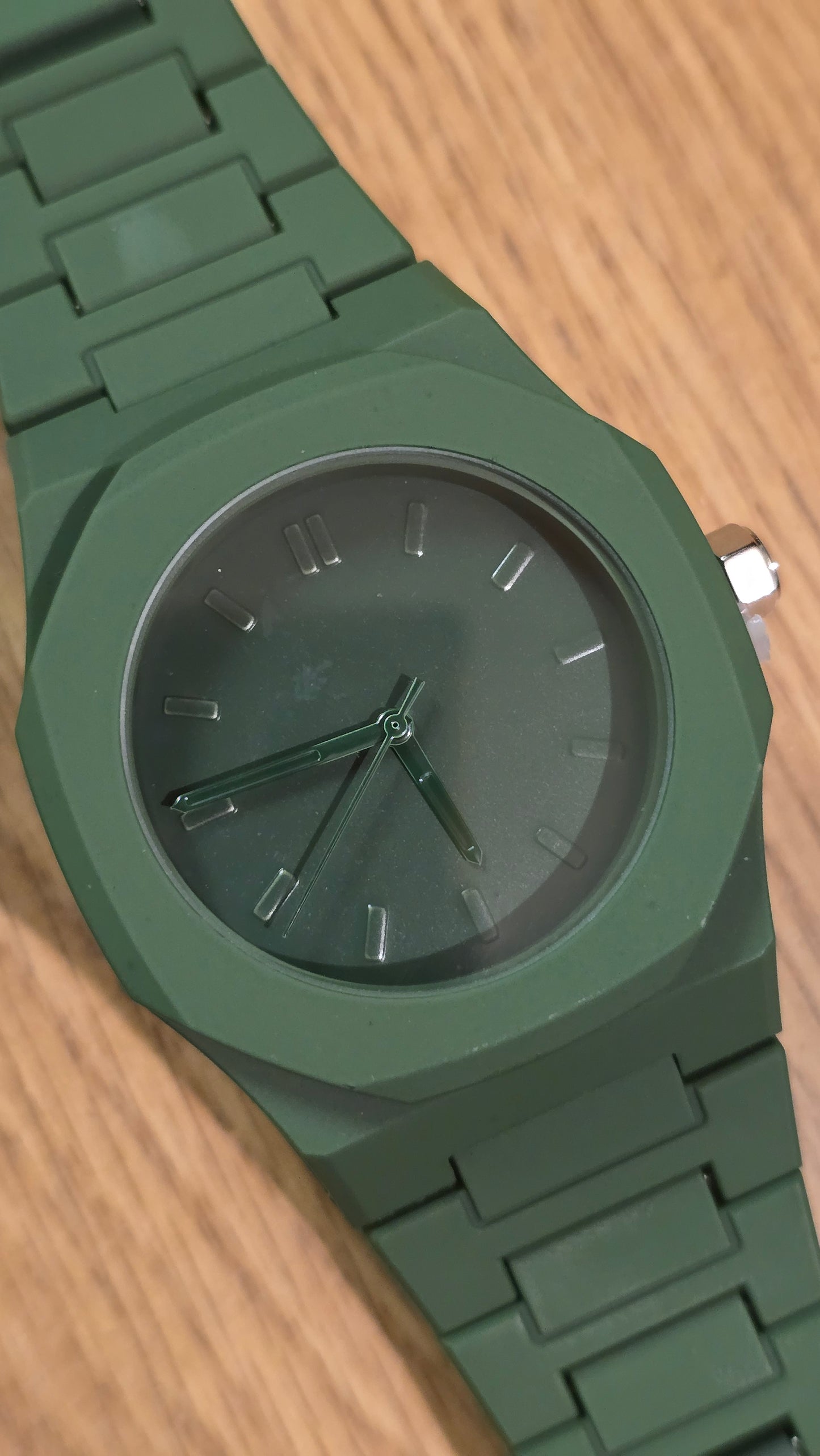 Mens / Unisex Green Quartz Watch - New