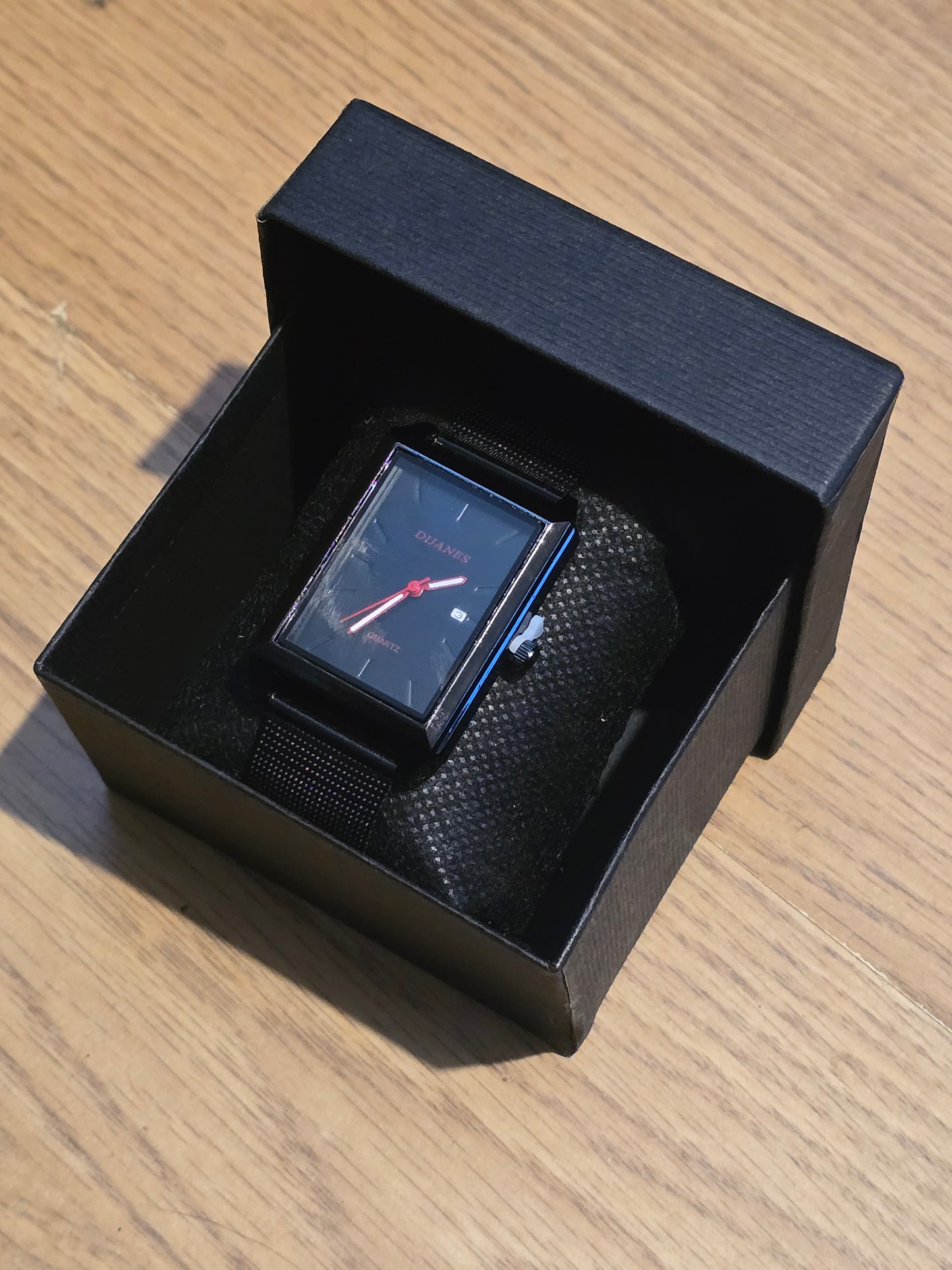 Dijanes Ladies / Unisex Quartz Watch - New