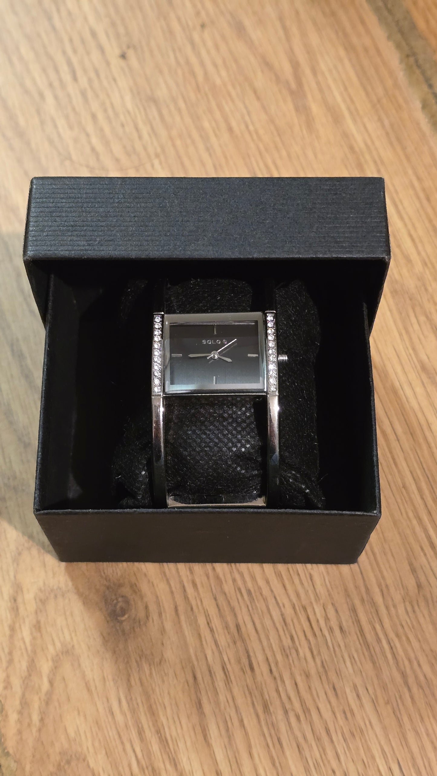 Solo Ladies Quartz Dress Watch - Pre-owned