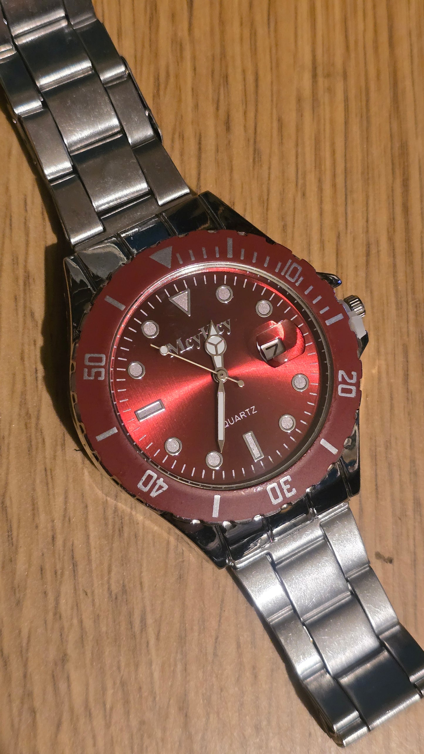MeyKey Mens Quartz Watch - Red - New