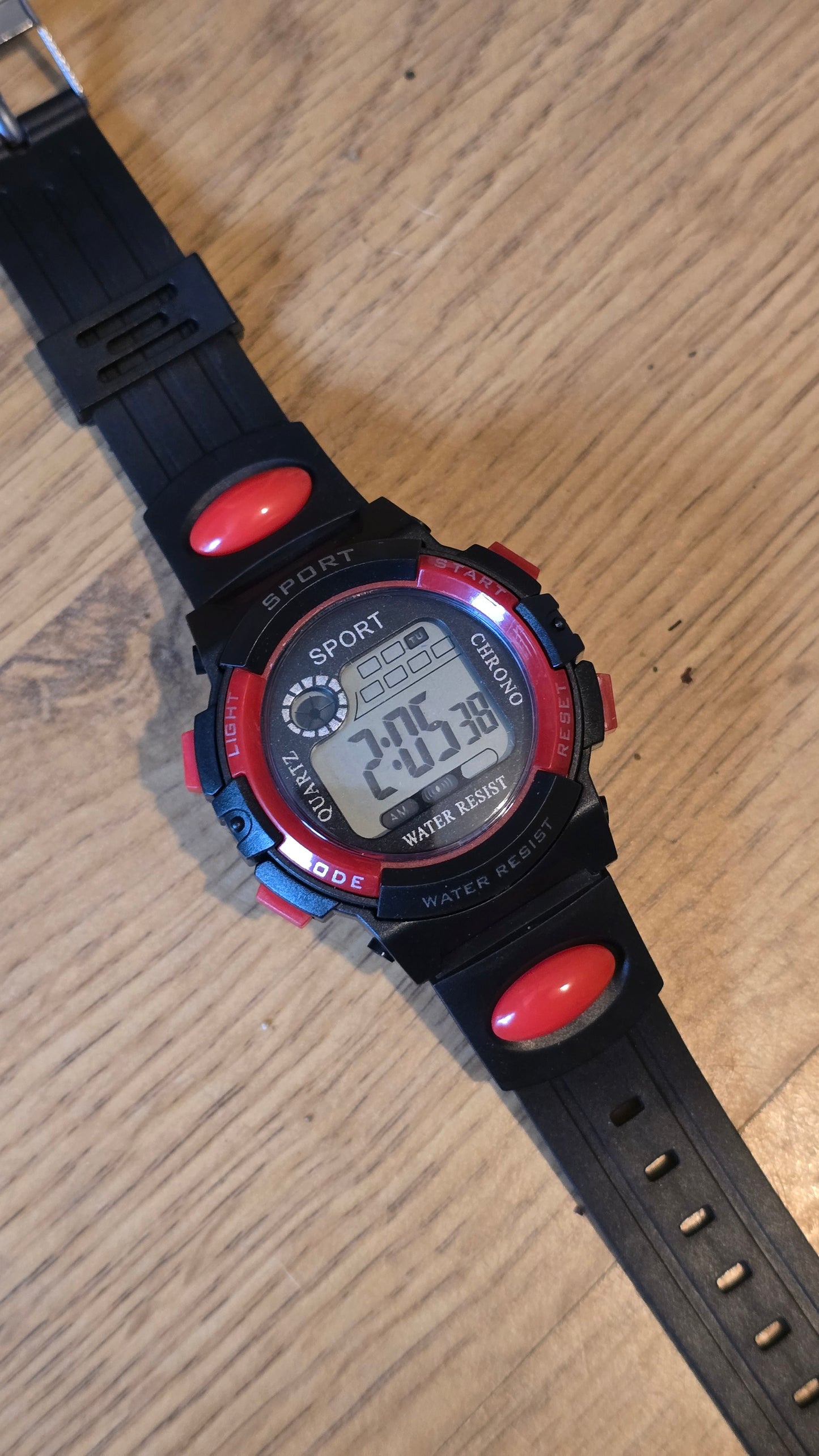 WYW Digital Sports Watch - Unisex - Red - New