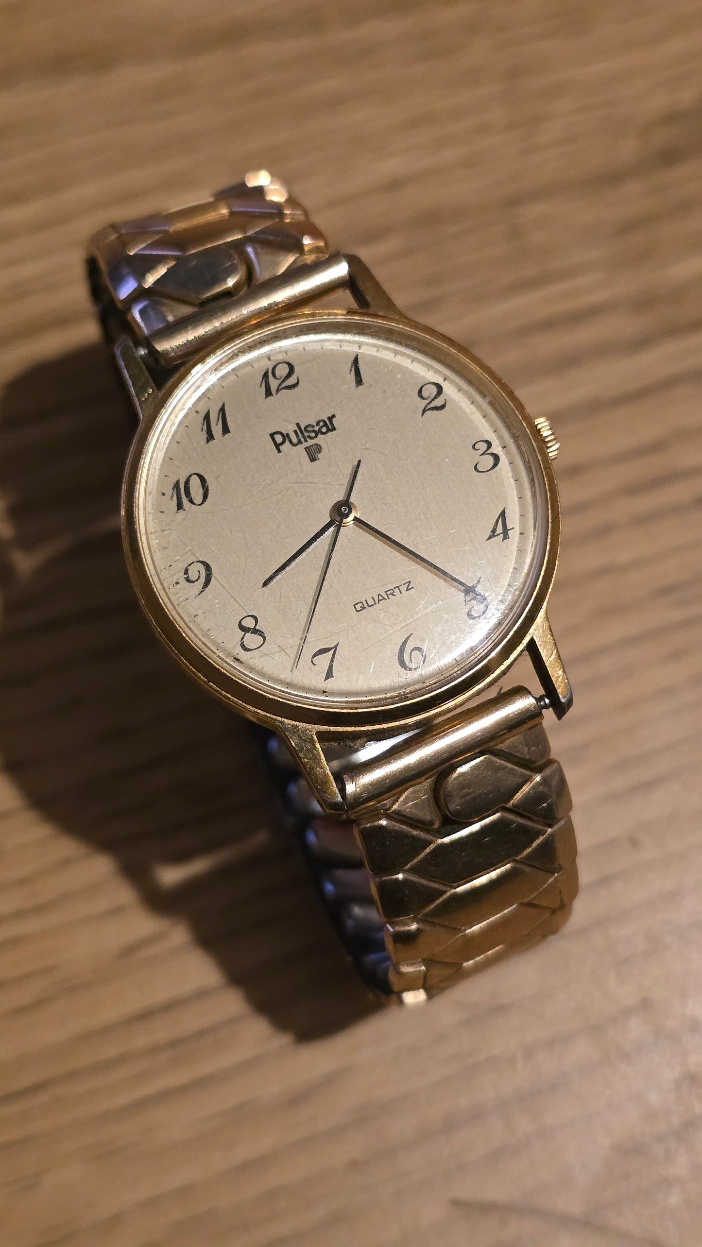 Pulsar Ladies / Unisex Gold Coloured Quartz Watch - Pre-owned