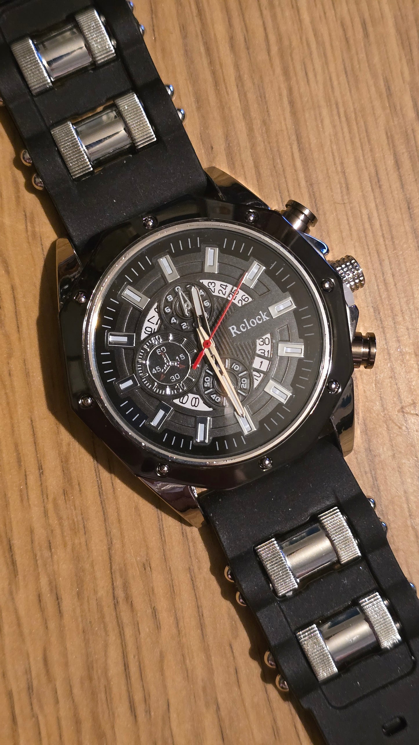 RClock Mens Quartz Watch - New