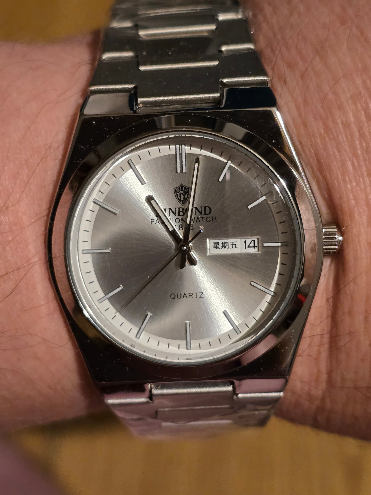 Binbond Mens Quartz Watch - Silver - New