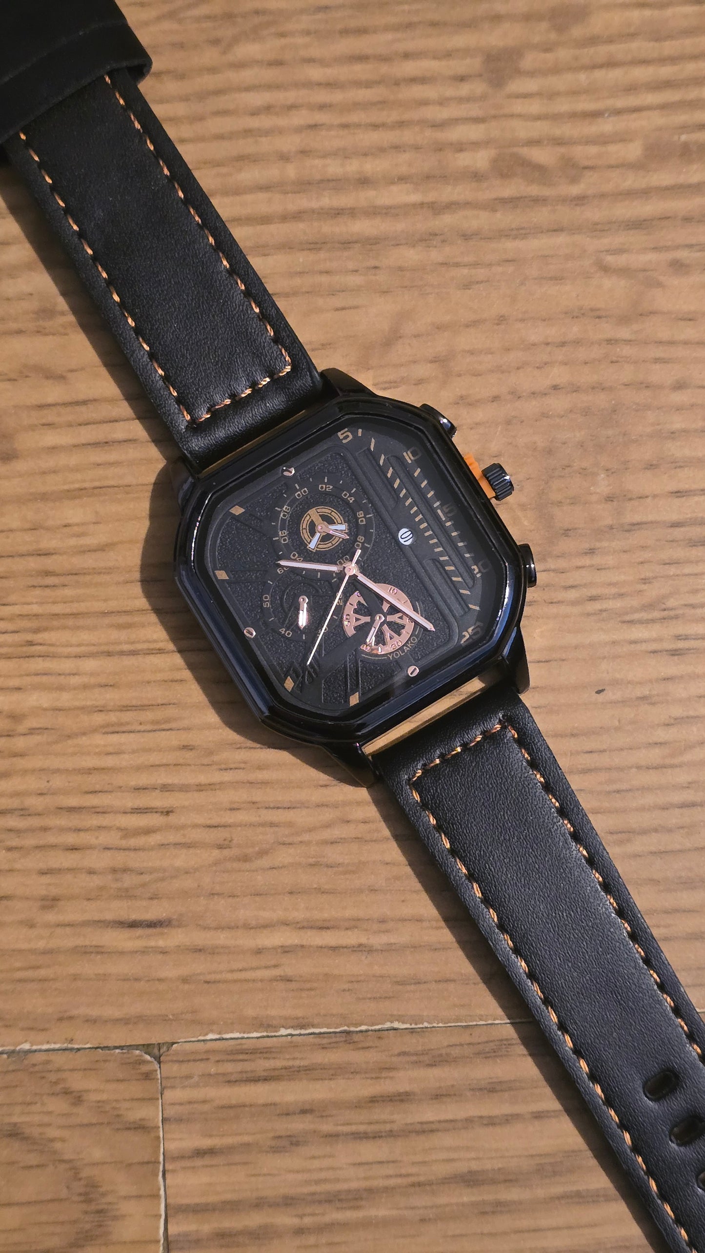 Mens Quartz Watch - New