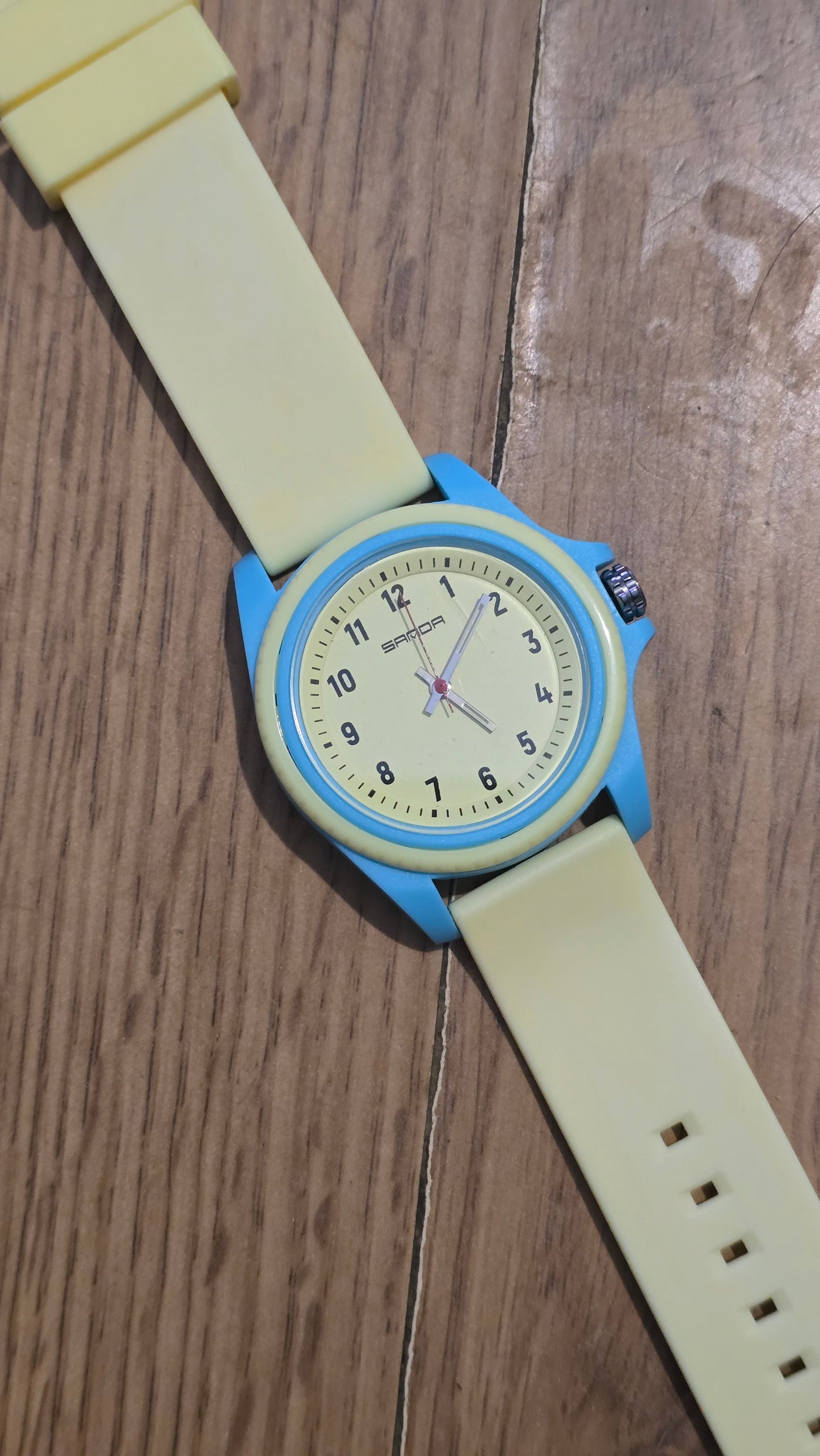 Sanda Ladies / Unisex Quartz Watch - New - 1