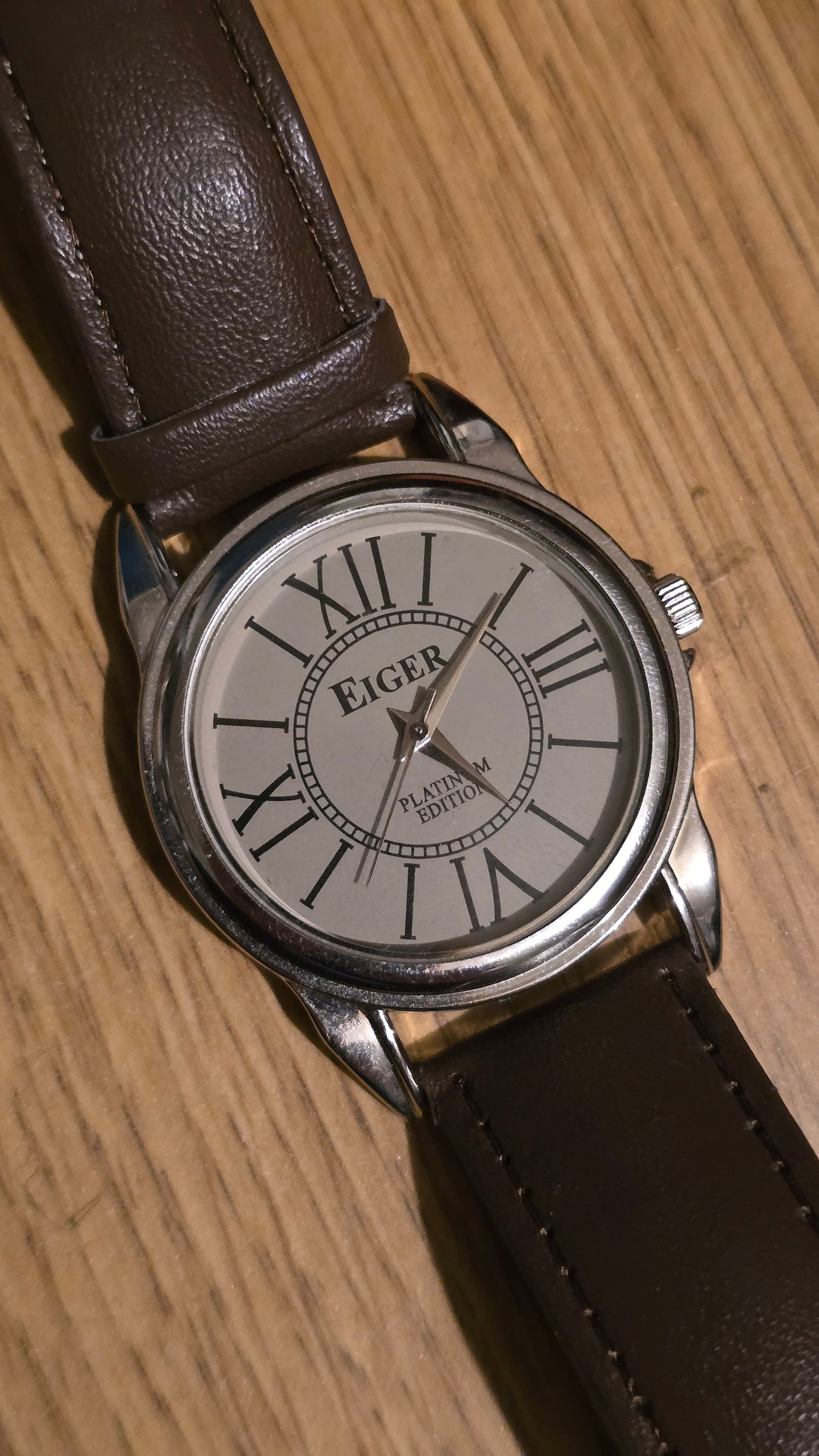 Eiger Platinum Edition Mens / Unisex Quartz Watch - Pre-owned - 1