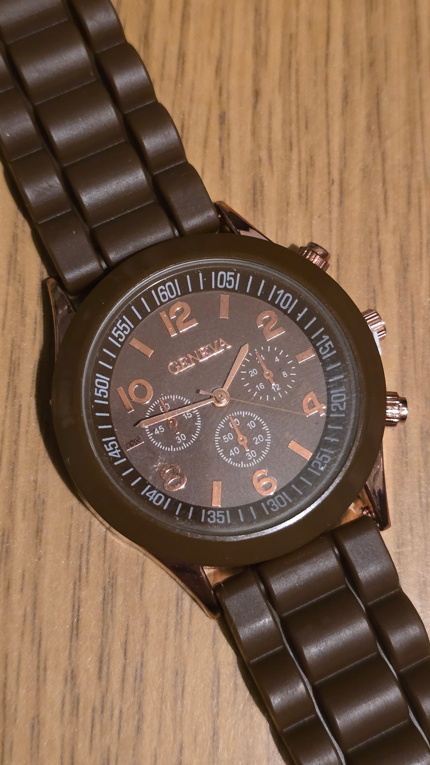 Geneva Ladies Quartz Watch - Brown - New