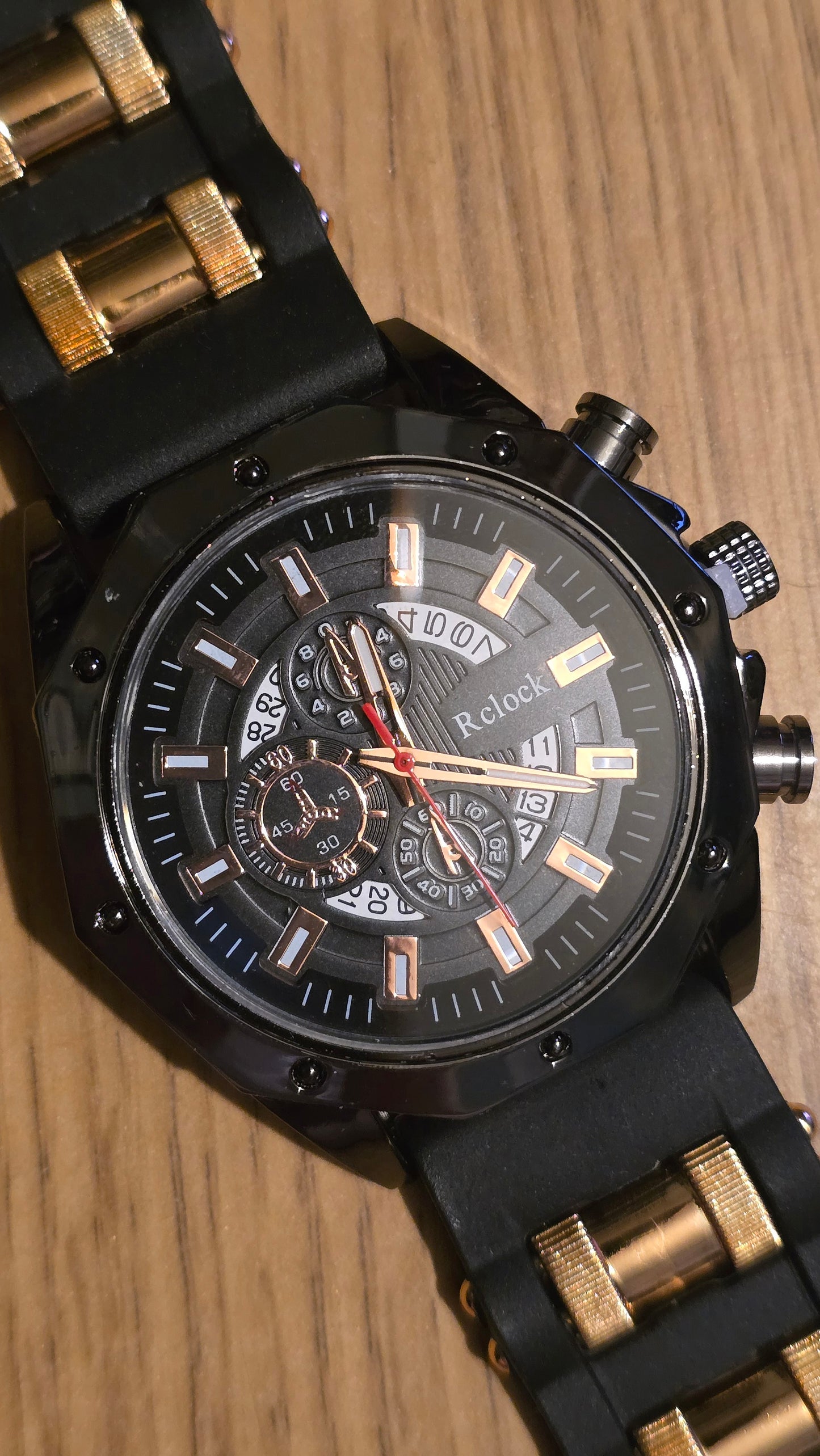 RClock Mens Quartz Watch - New