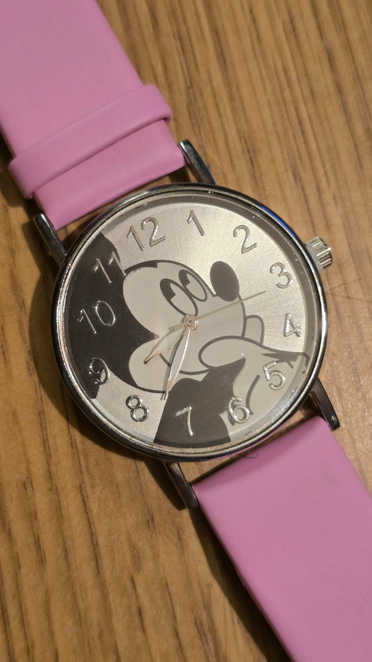Disney Mickey Mouse Ladies / Unisex Quartz Watch - New