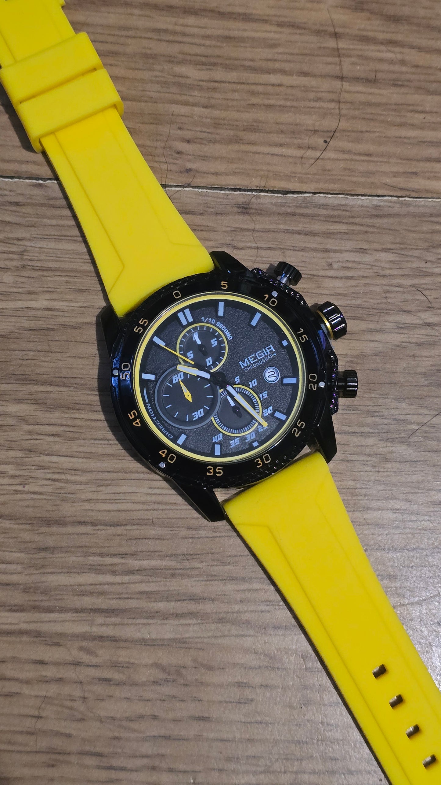 Megir Mens Chronograph Quartz Watch - New - Yellow - 1