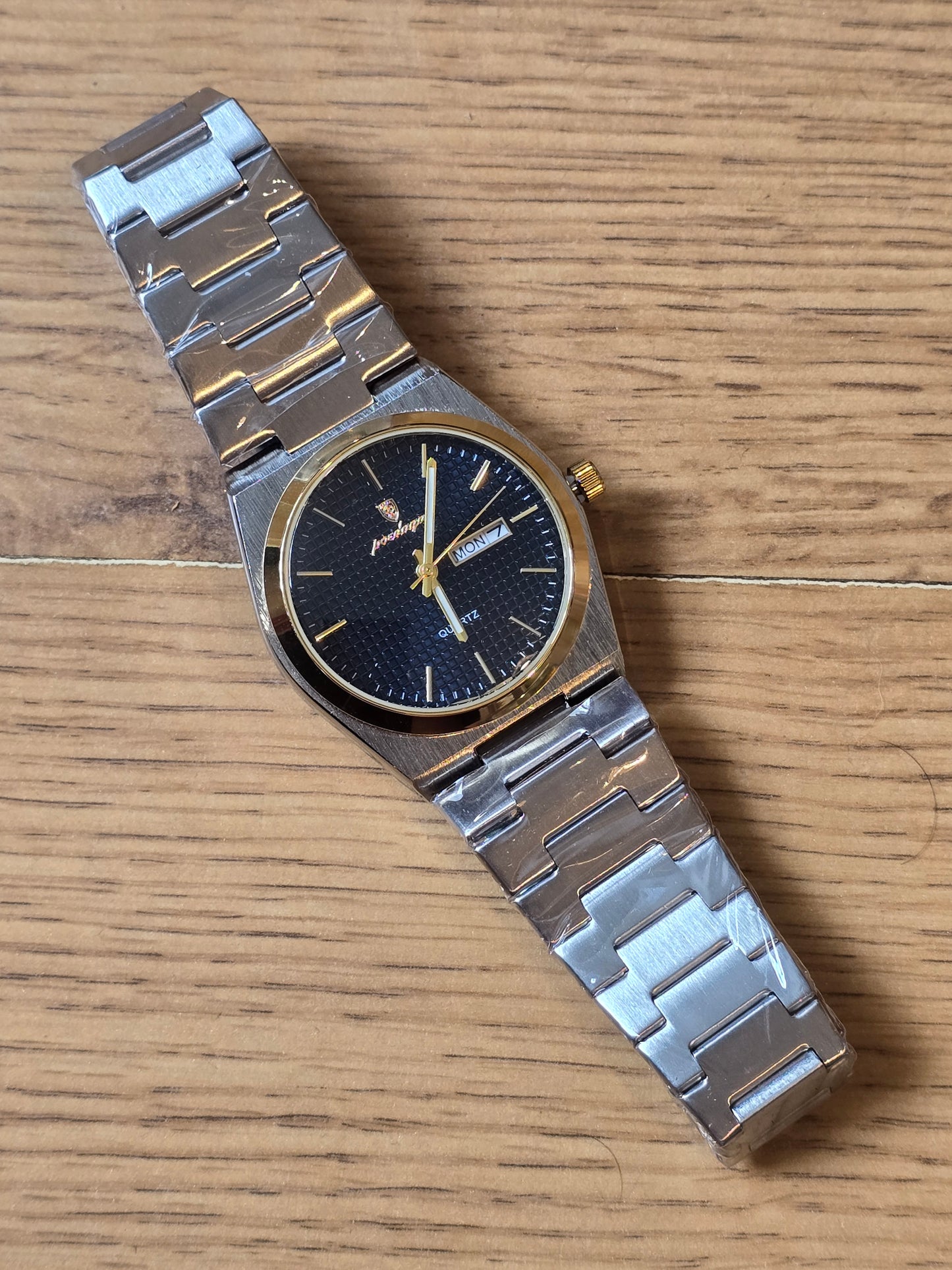 Poedagar Bi-Colour Mens Quartz Watch - New - 1