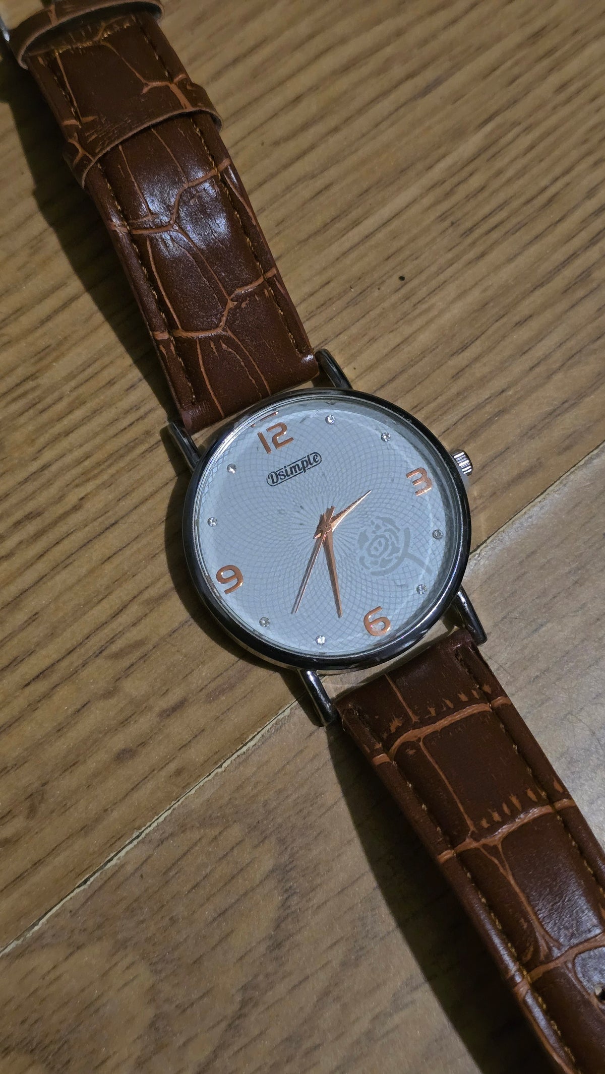 DSimple Mens Quartz Watch - New - 1