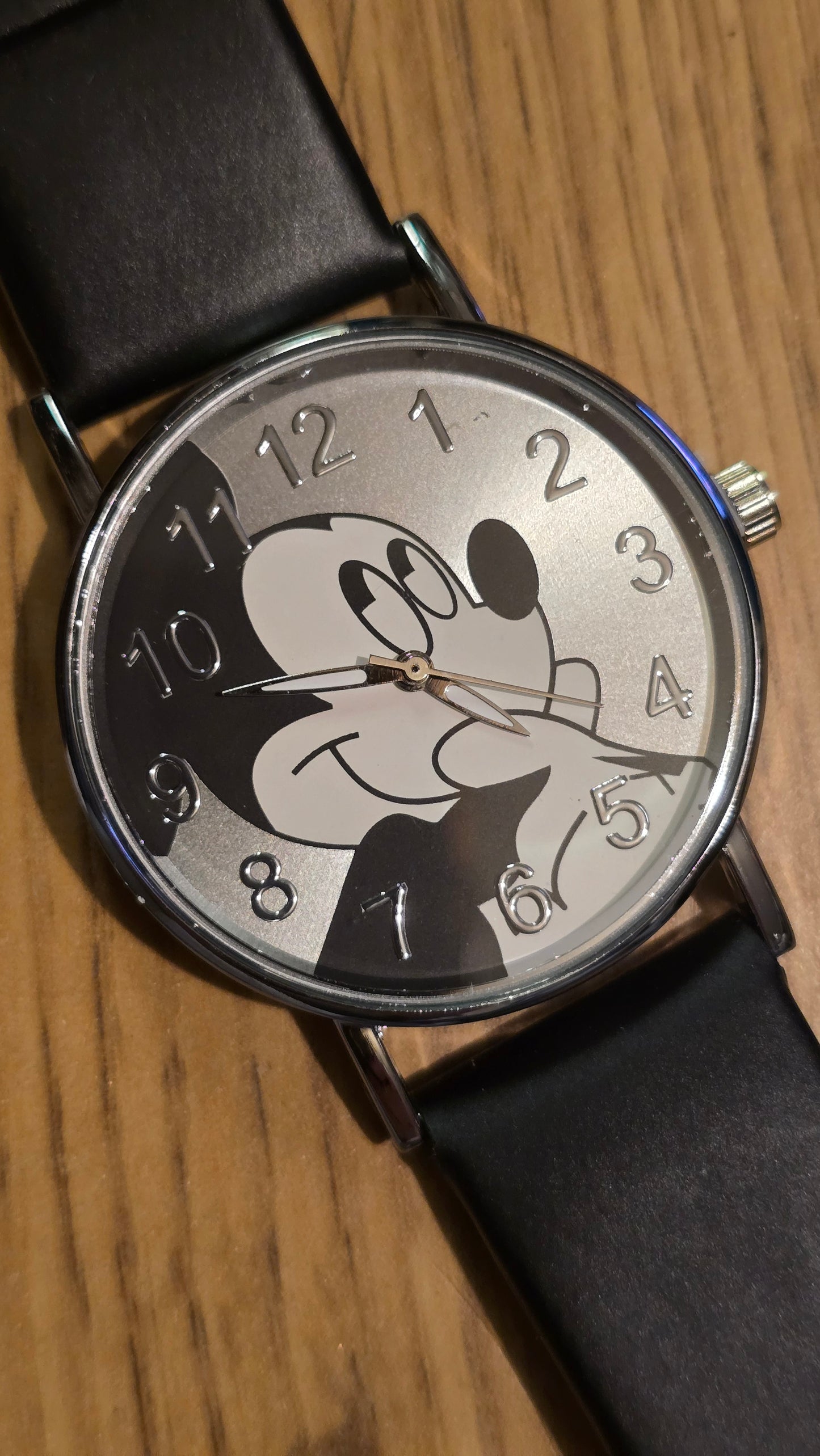 Disney Mickey Mouse Mens / Unisex Quartz Watch - New