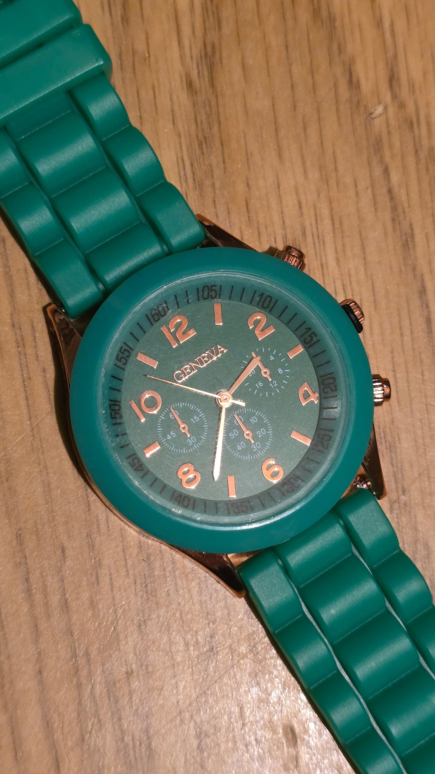 Geneva Ladies Quartz Watch - Green - New