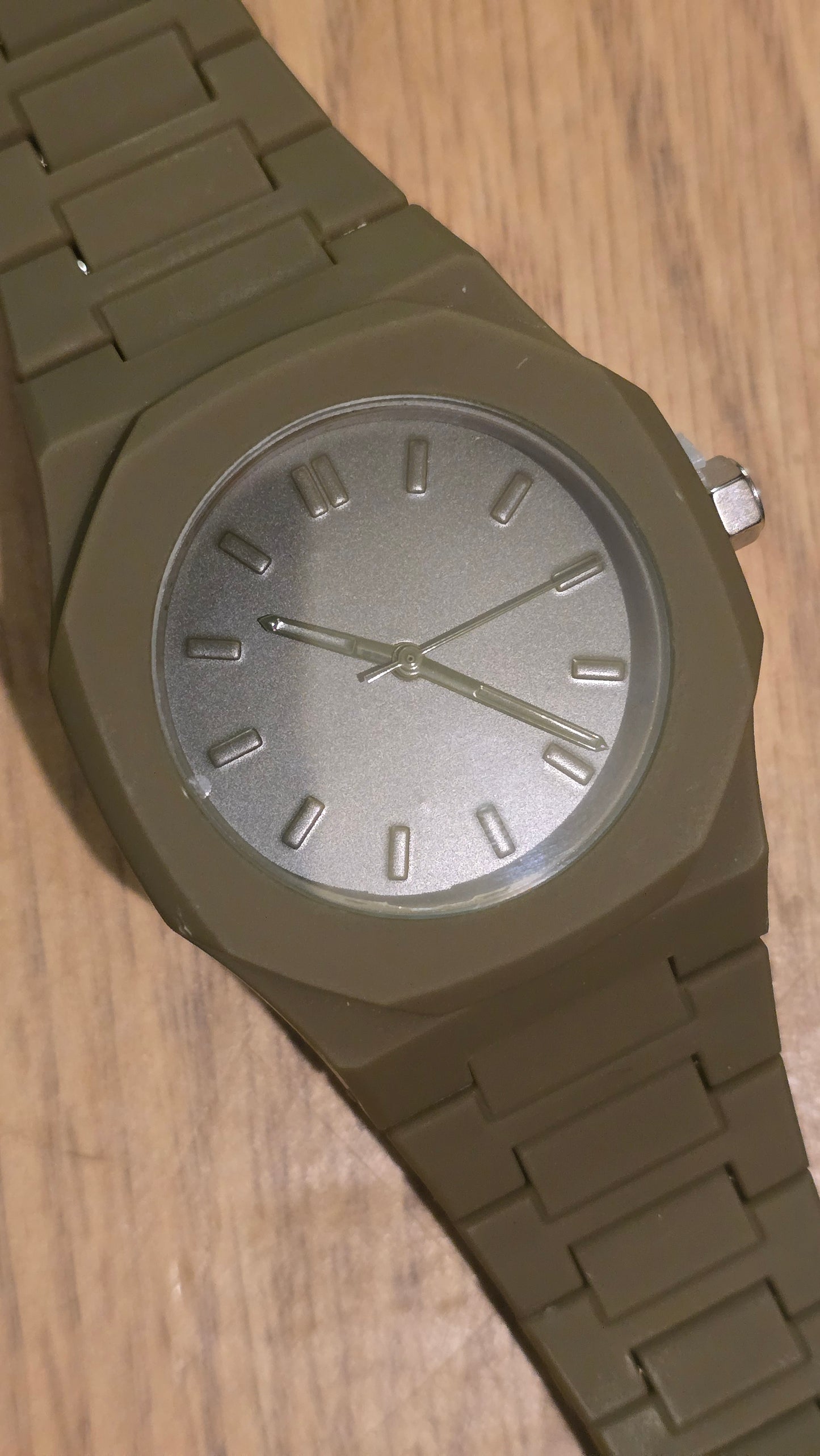 Mens / Unisex Khaki Quartz Watch - New