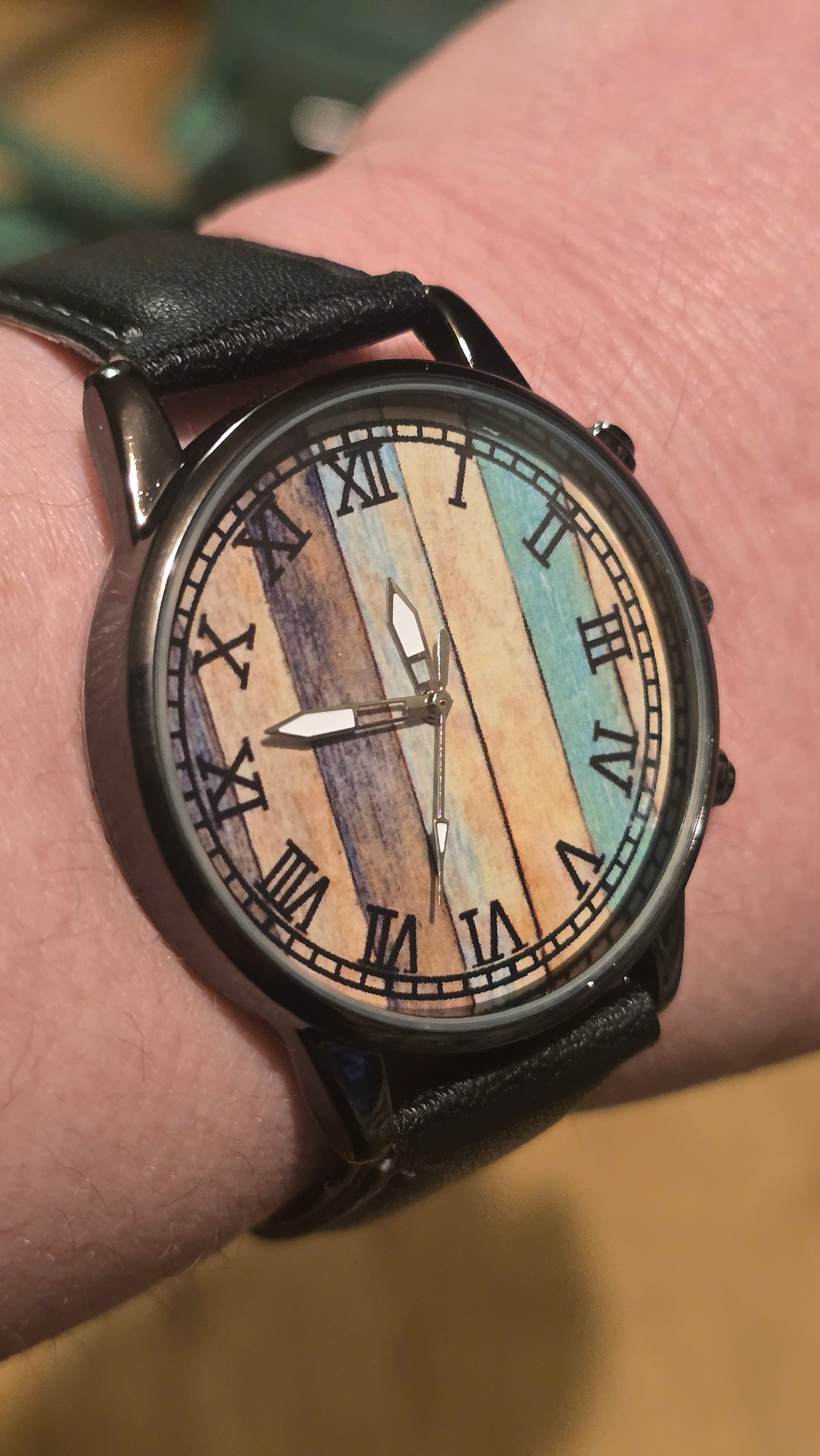 Ladies / Unisex Quartz Watch - New
