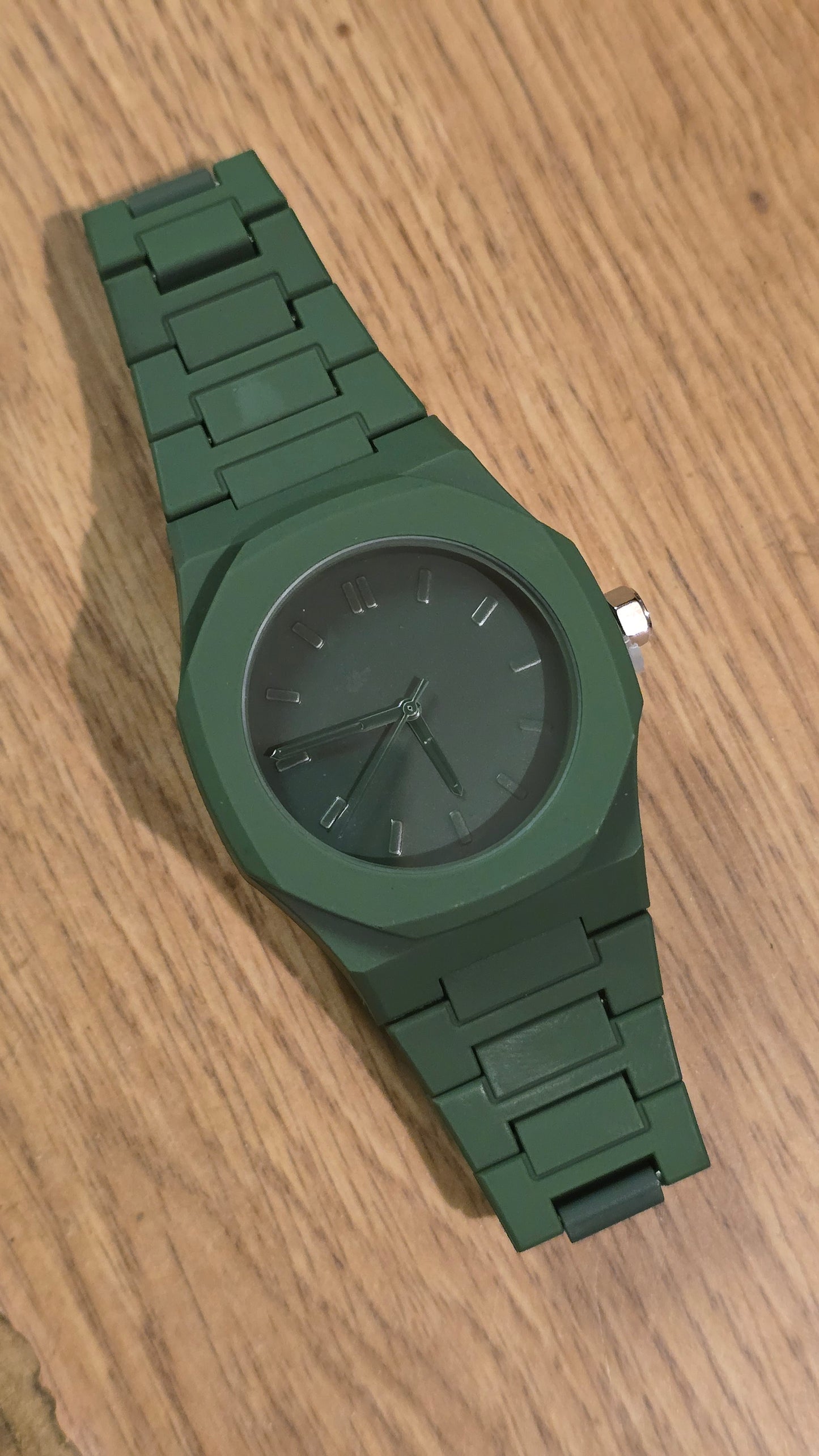 Mens / Unisex Green Quartz Watch - New