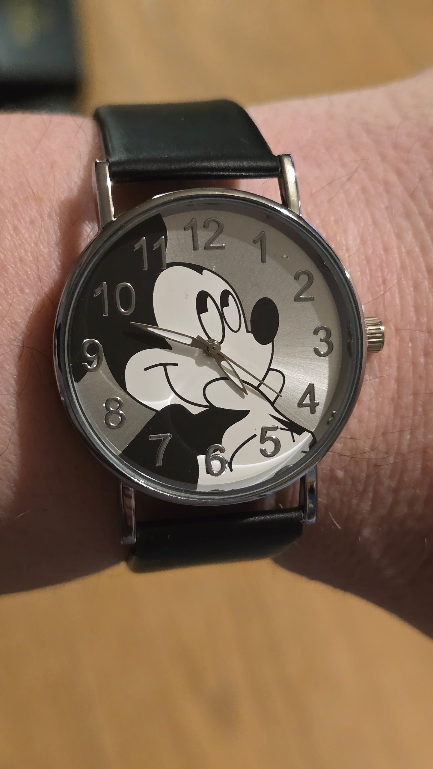 Disney Mickey Mouse Mens / Unisex Quartz Watch - New
