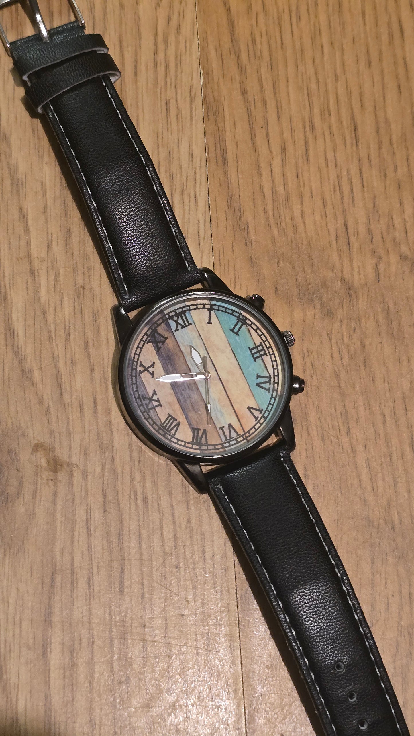 Ladies / Unisex Quartz Watch - New