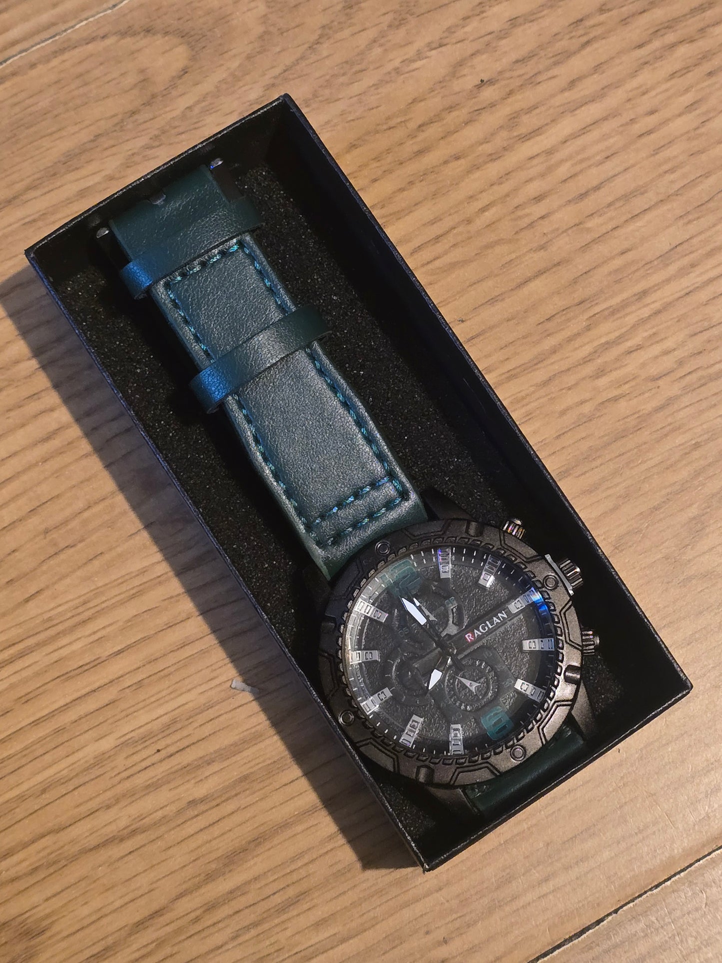 Raglan Mens Quartz Watch - Green - New - 1