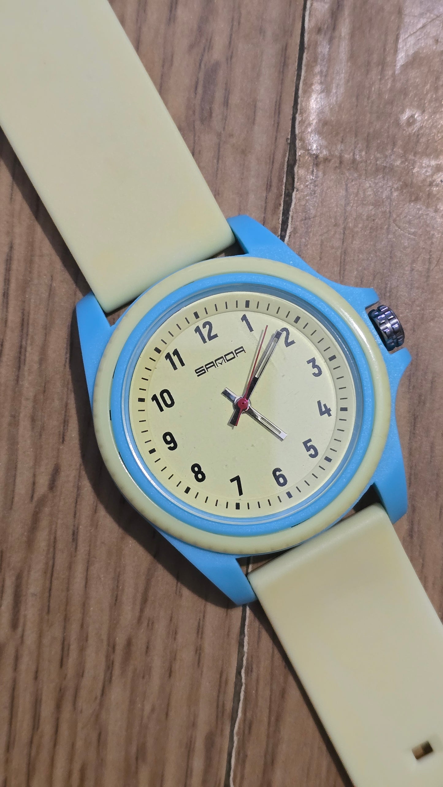 Sanda Ladies / Unisex Quartz Watch - New - 1