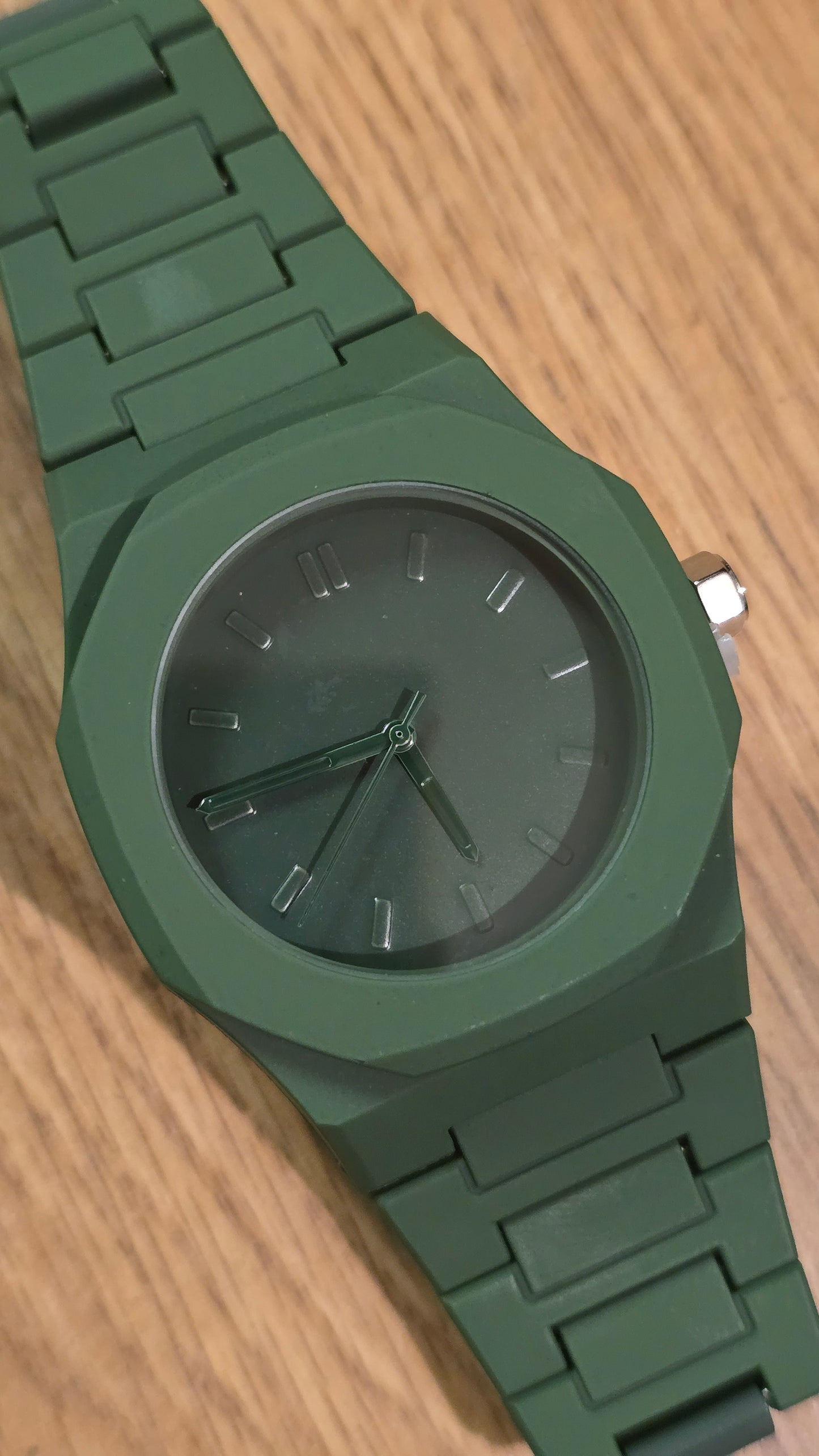 Mens / Unisex Green Quartz Watch - New