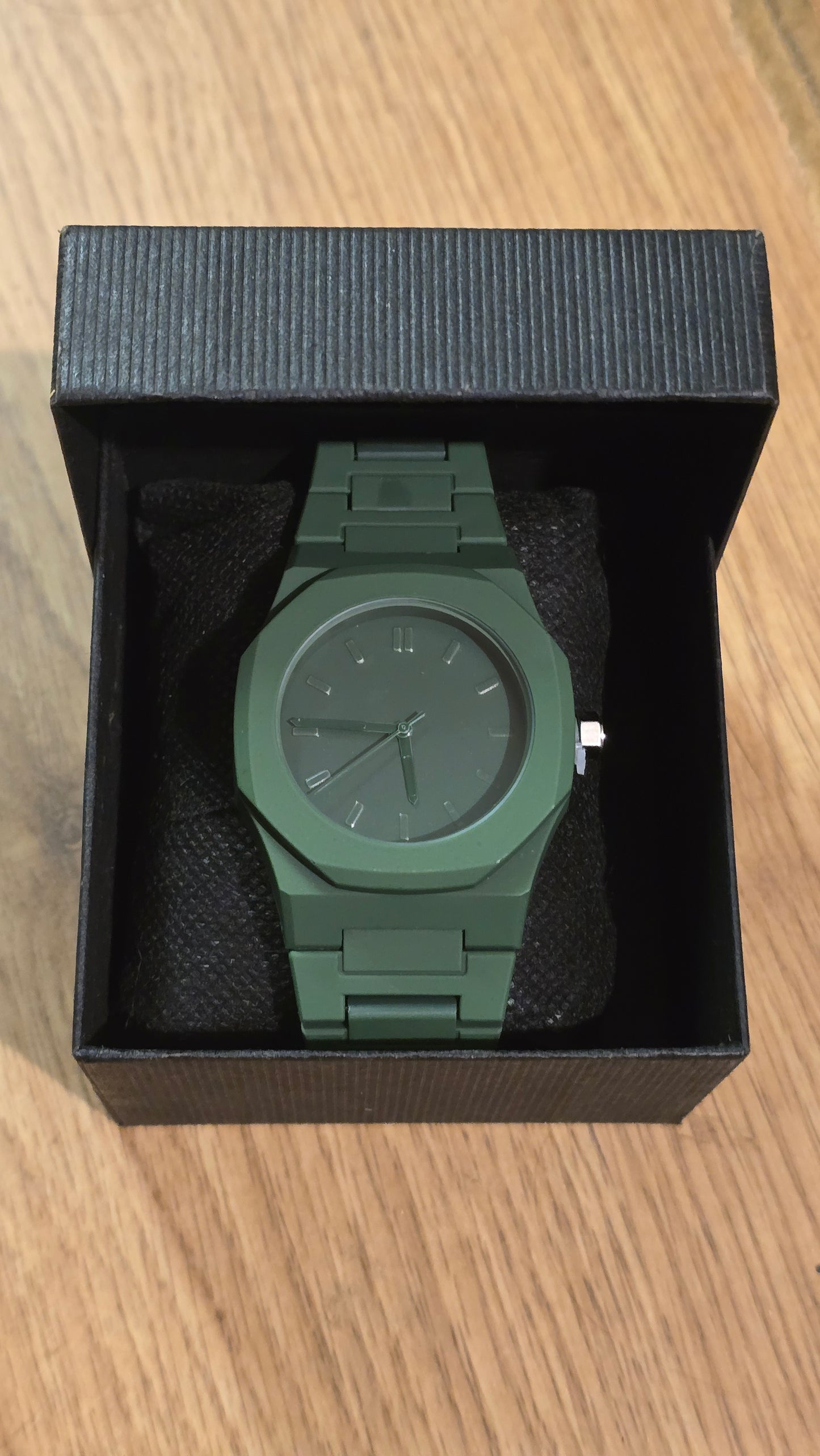 Mens / Unisex Green Quartz Watch - New