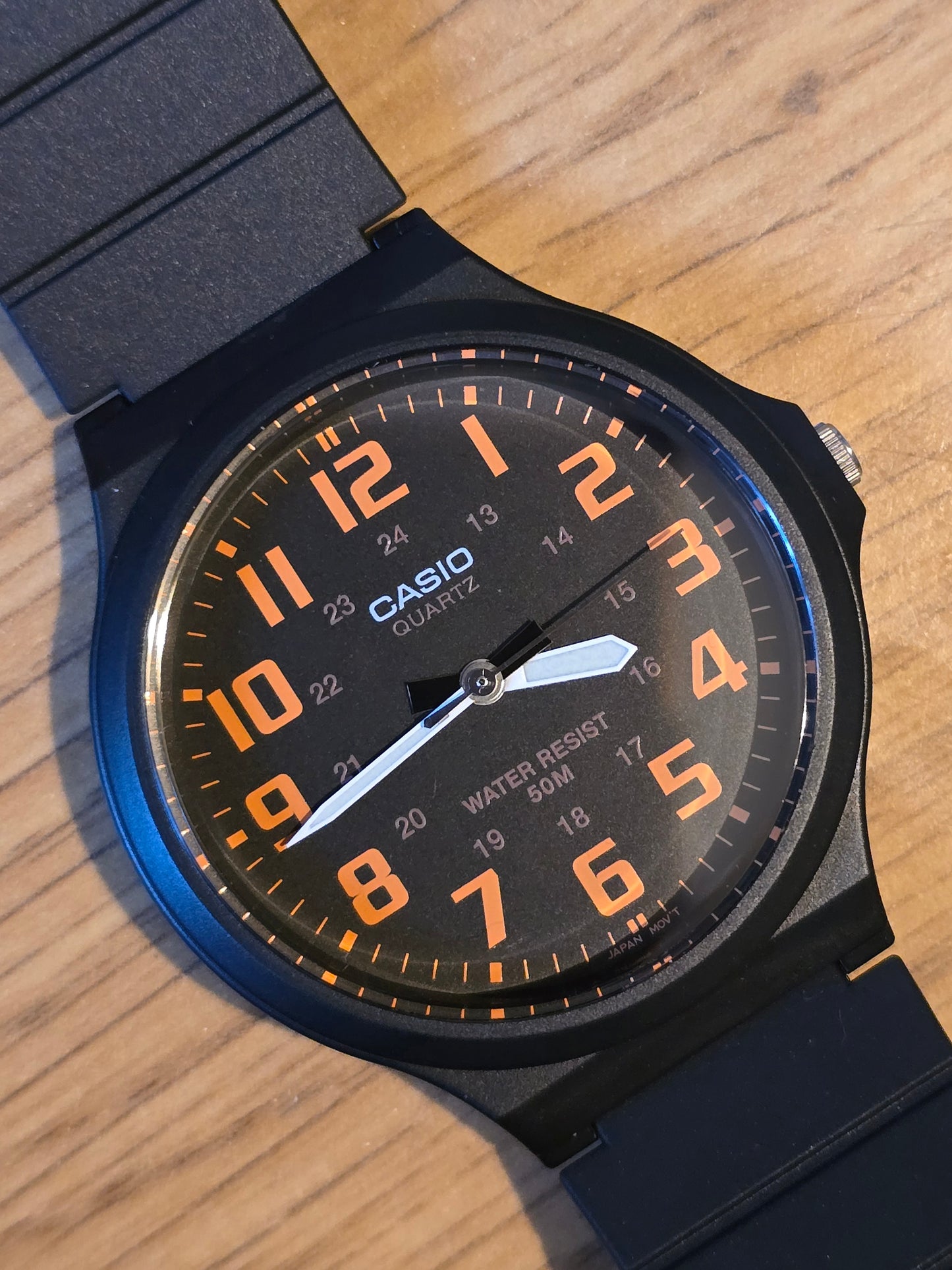 Casio MW-240-4BVEF Mens Quartz Watch