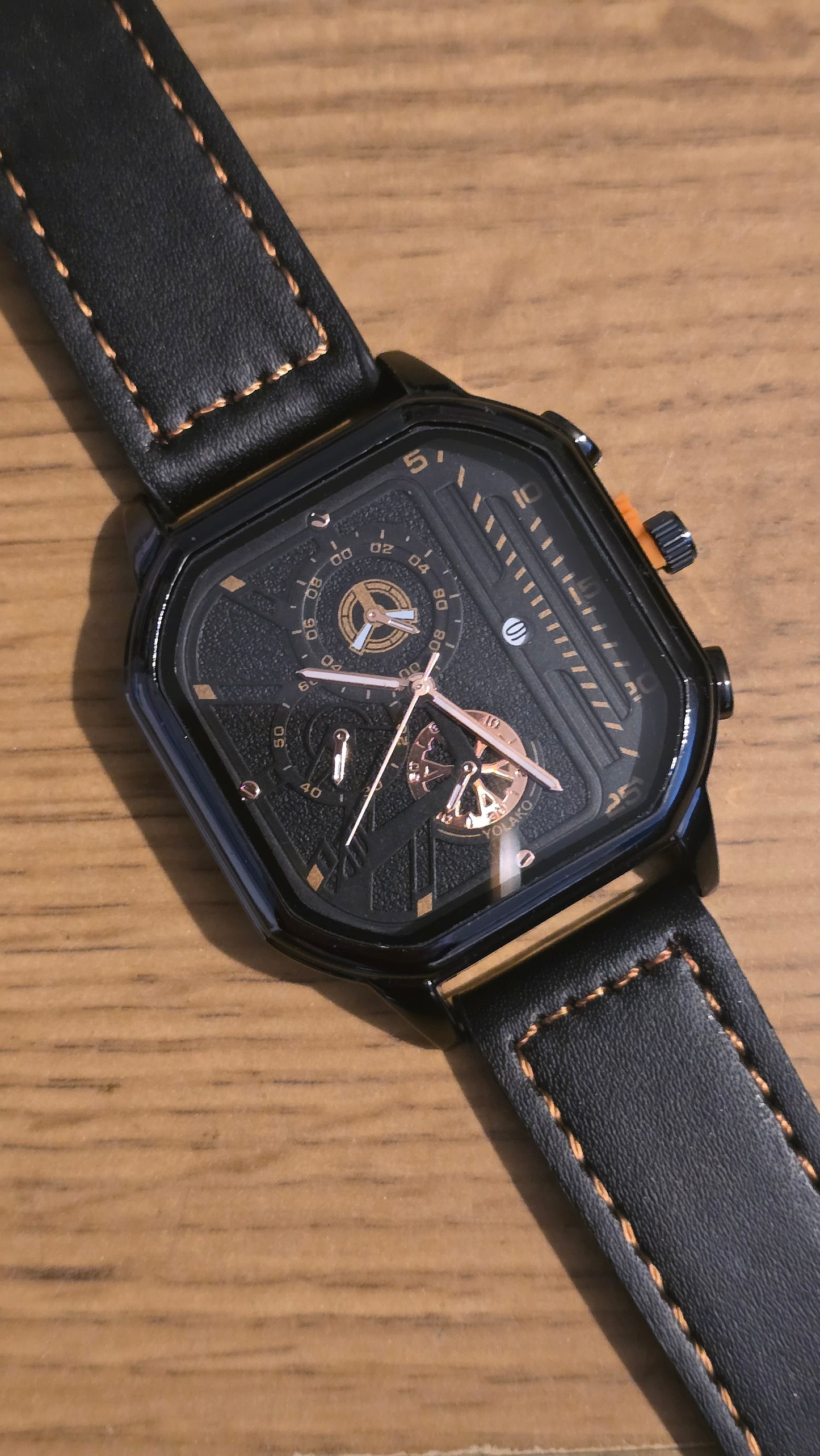 Mens Quartz Watch - New