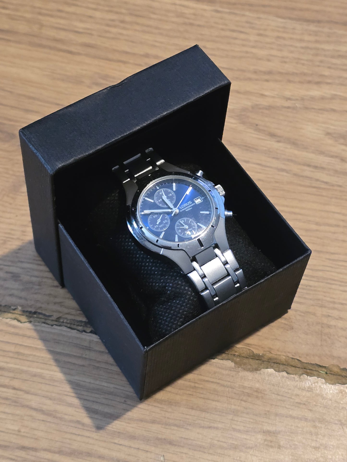 Lorus Mens Chronograph Quartz Watch - pre-owned - 1