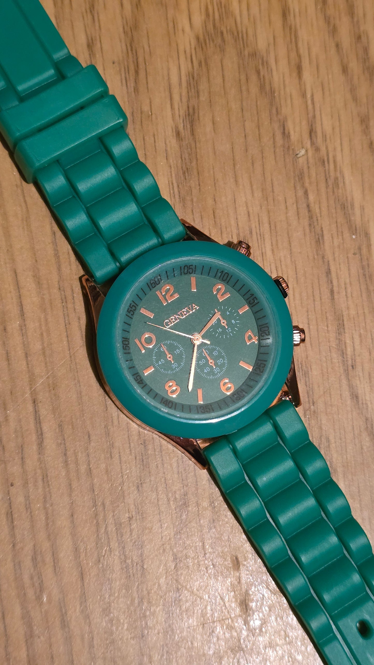 Geneva Ladies Quartz Watch - Green - New