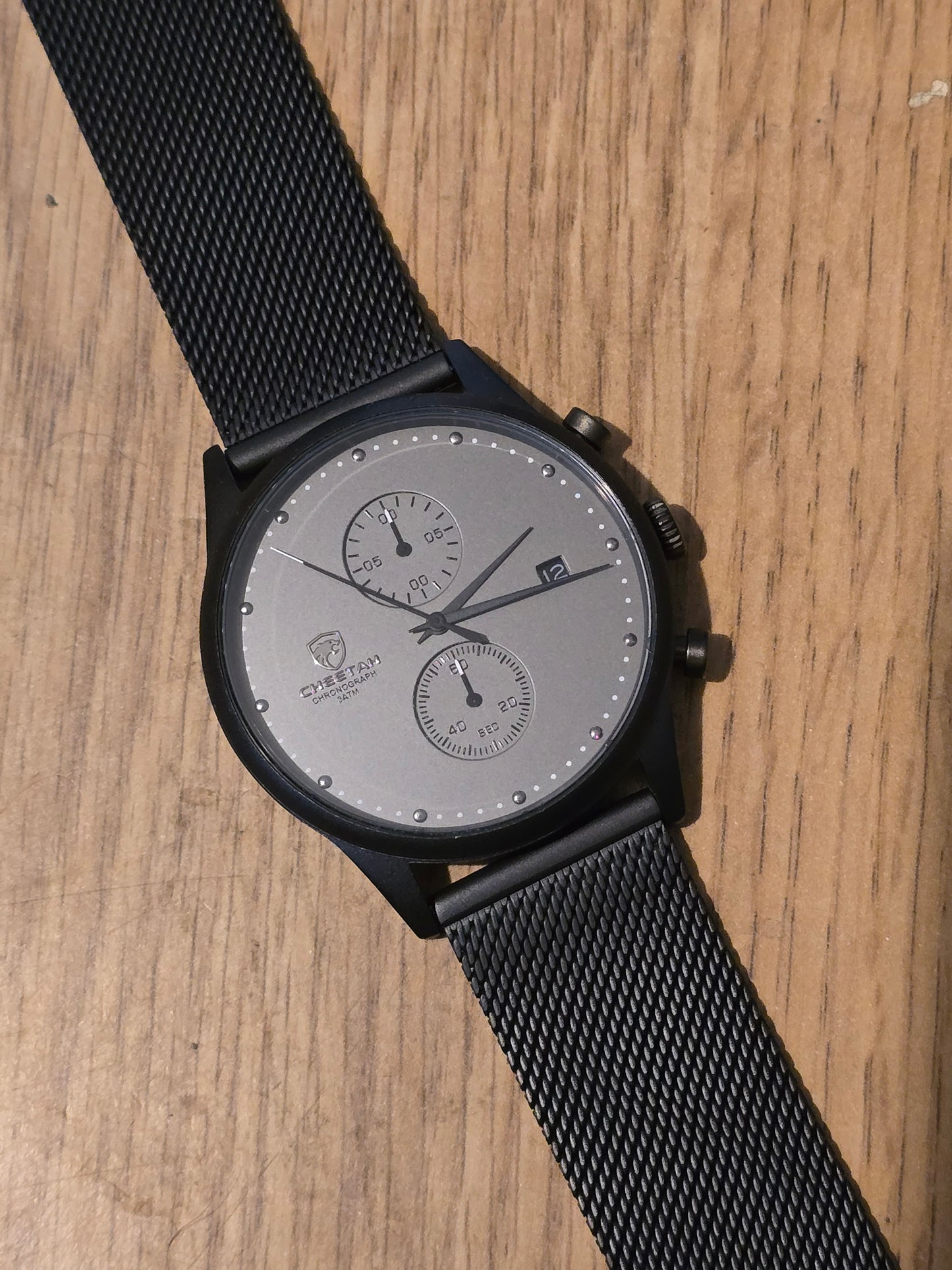 Cheetah Chronograph Mens Quartz Watch - New