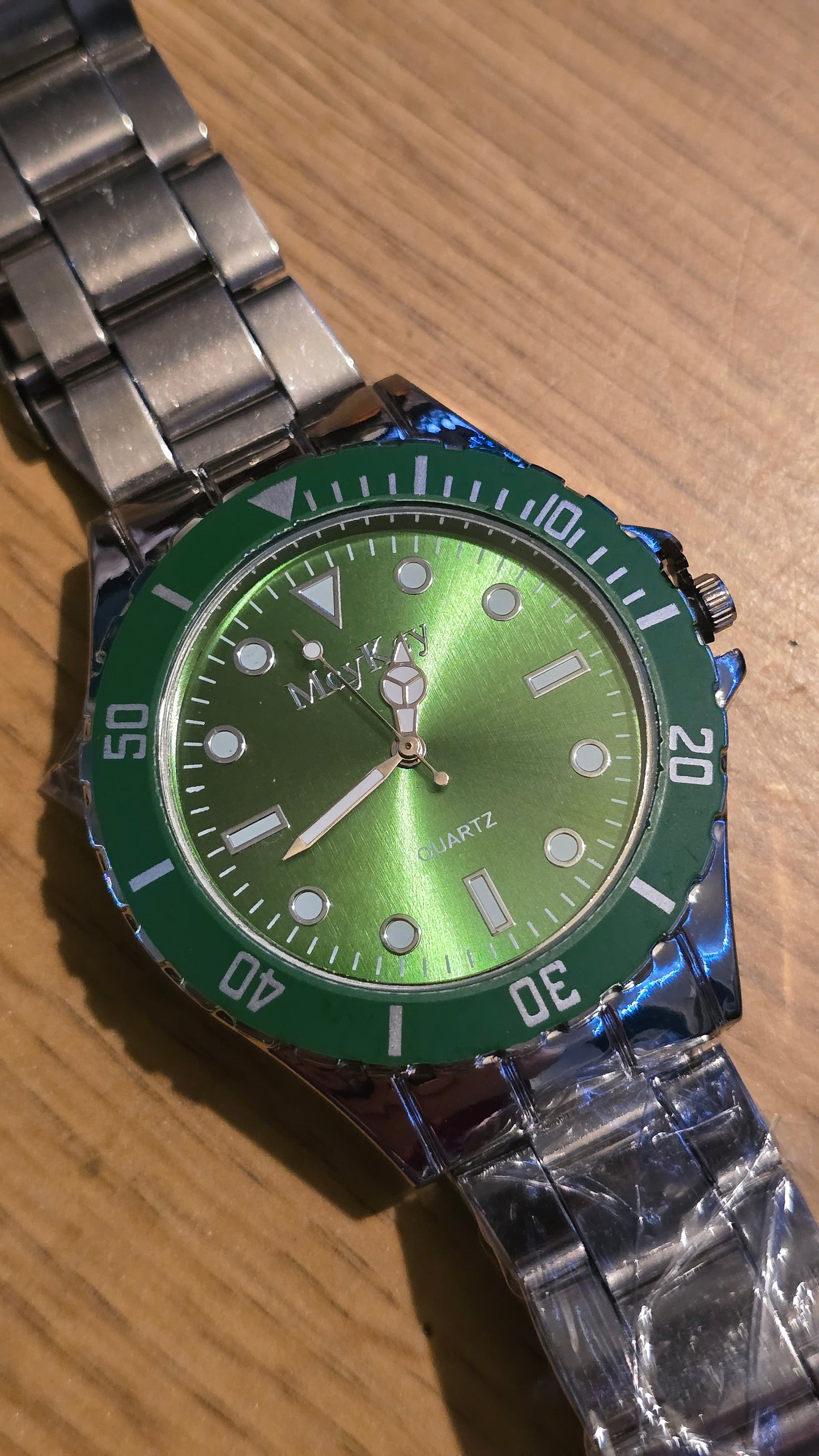 MeyKey Mens Quartz Watch - Green - New