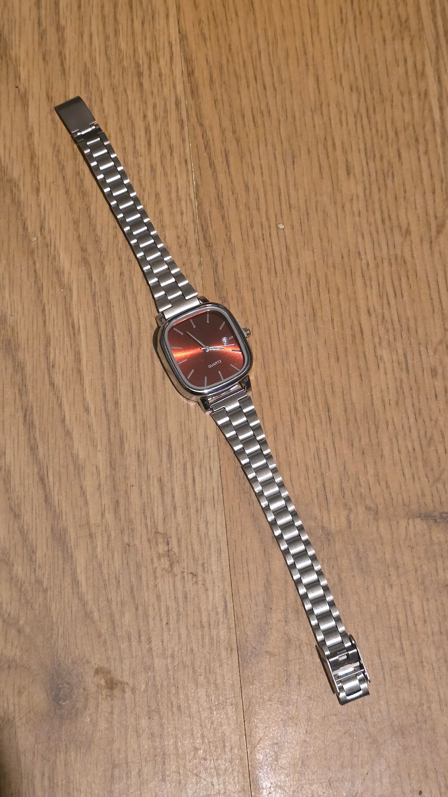 Ladies Quartz Watch - Red - New