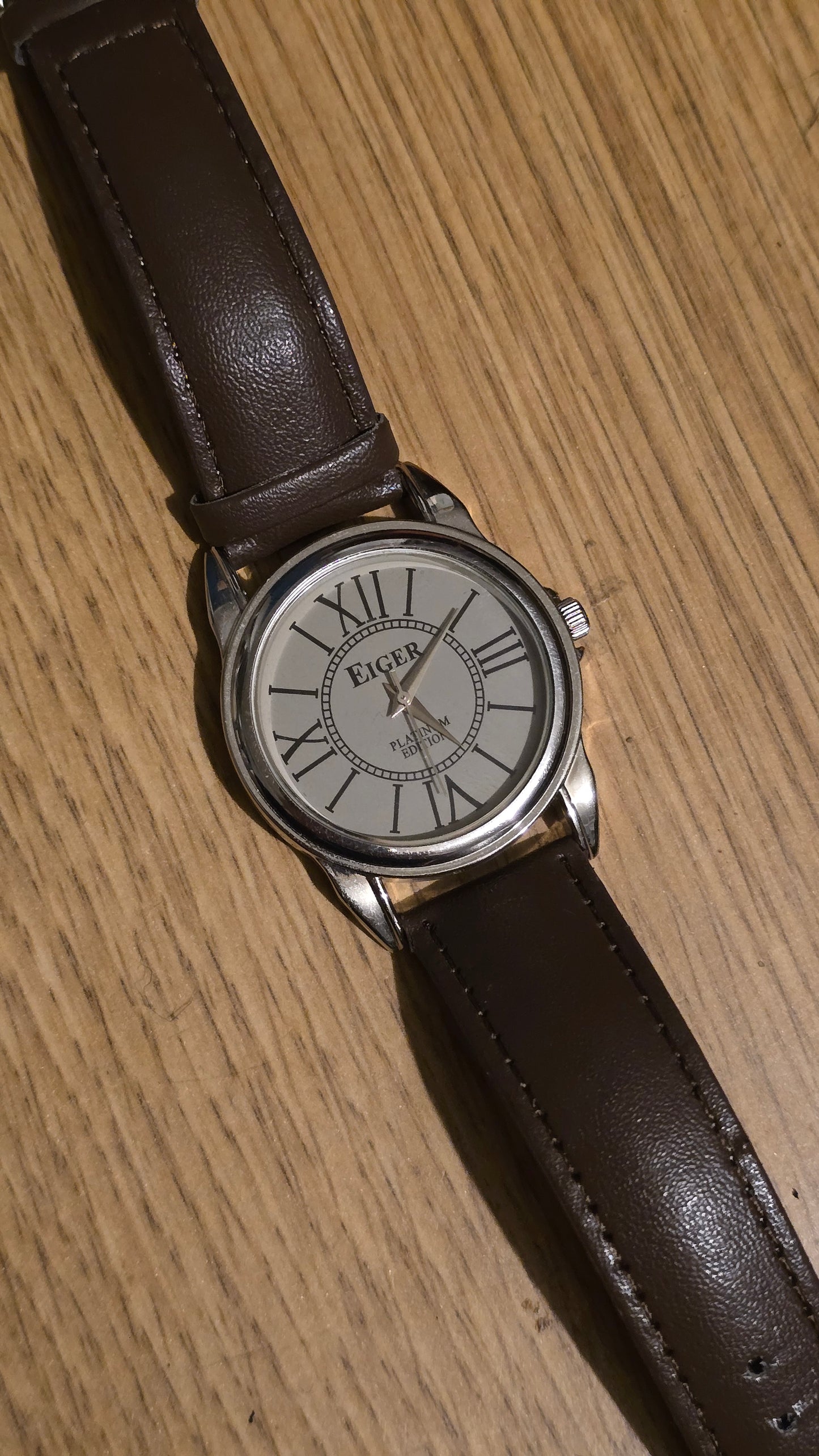 Eiger Platinum Edition Mens / Unisex Quartz Watch - Pre-owned - 1