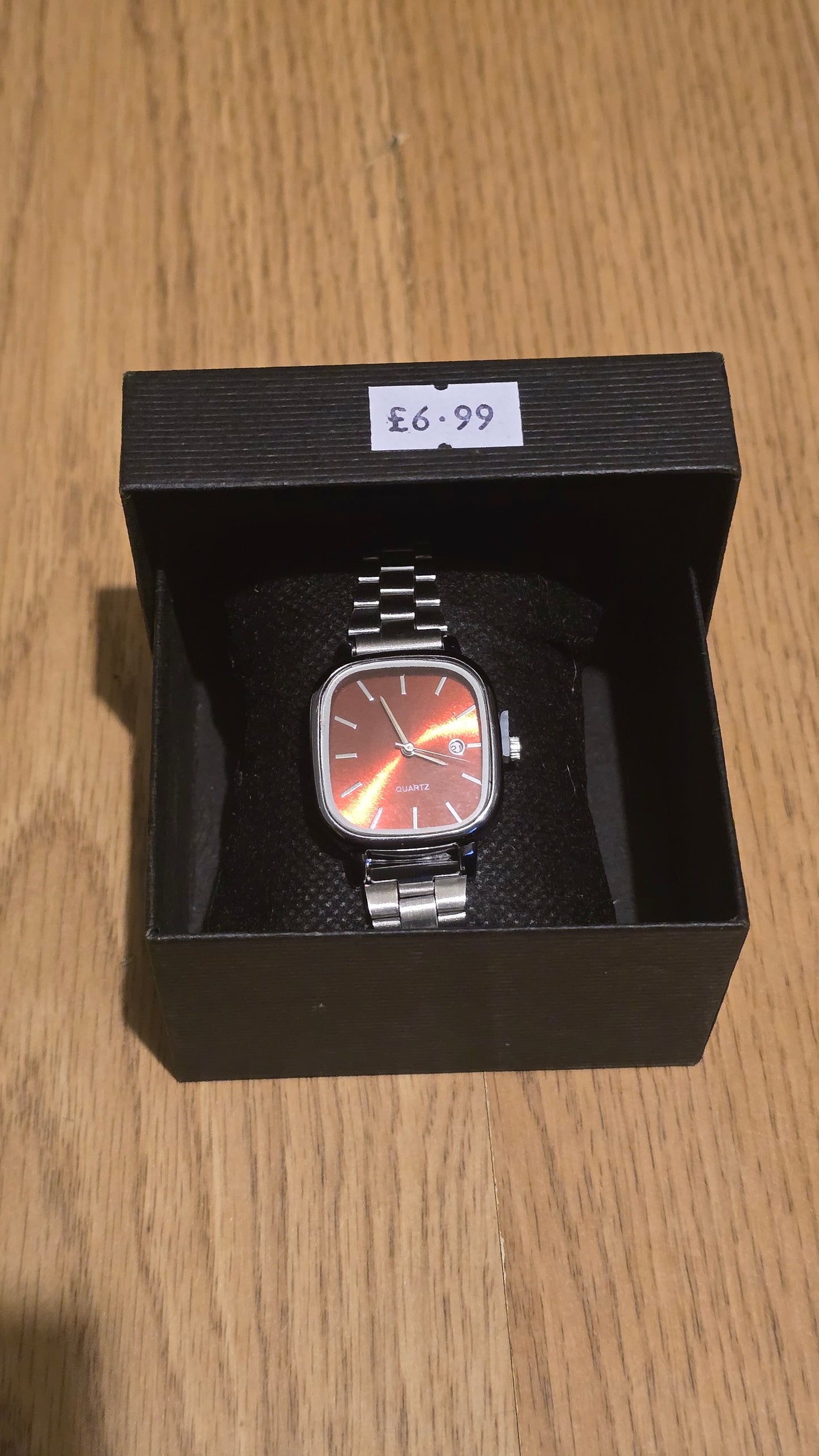 Ladies Quartz Watch - Red - New