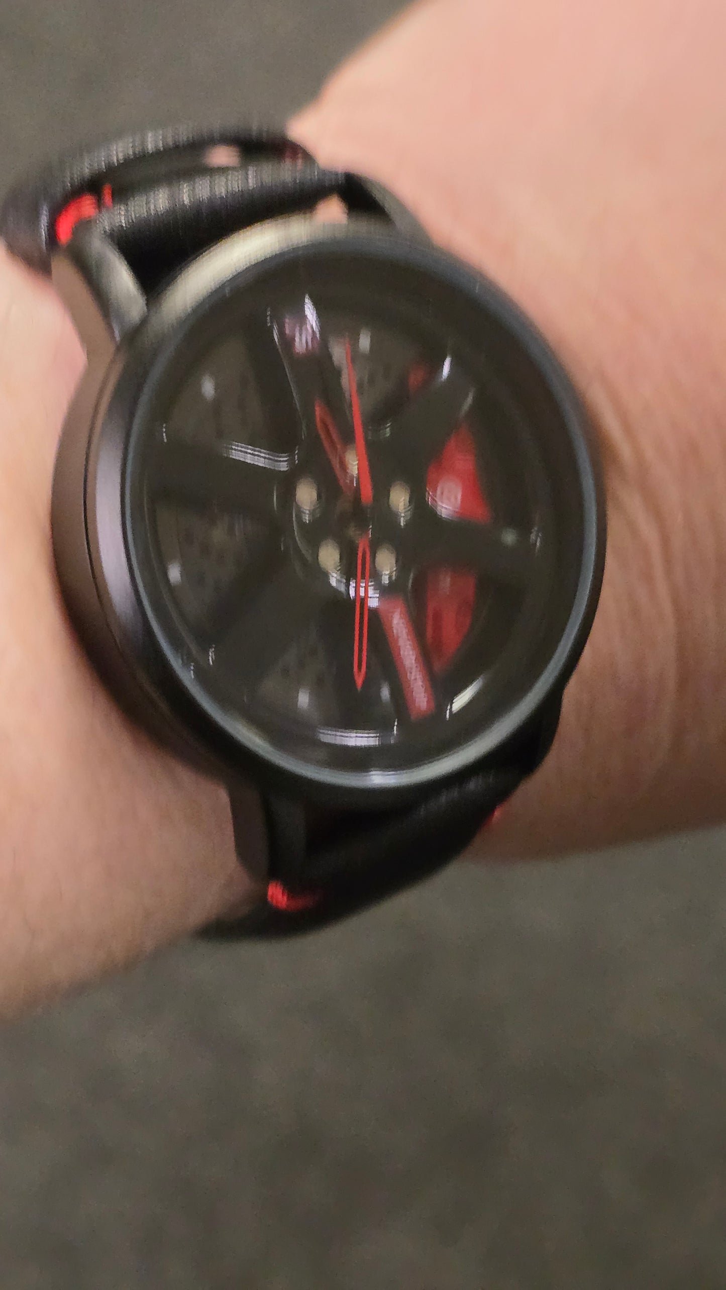 Never Stop - Mens Revolving Alloy Wheel Style Quartz Watch - Red - New