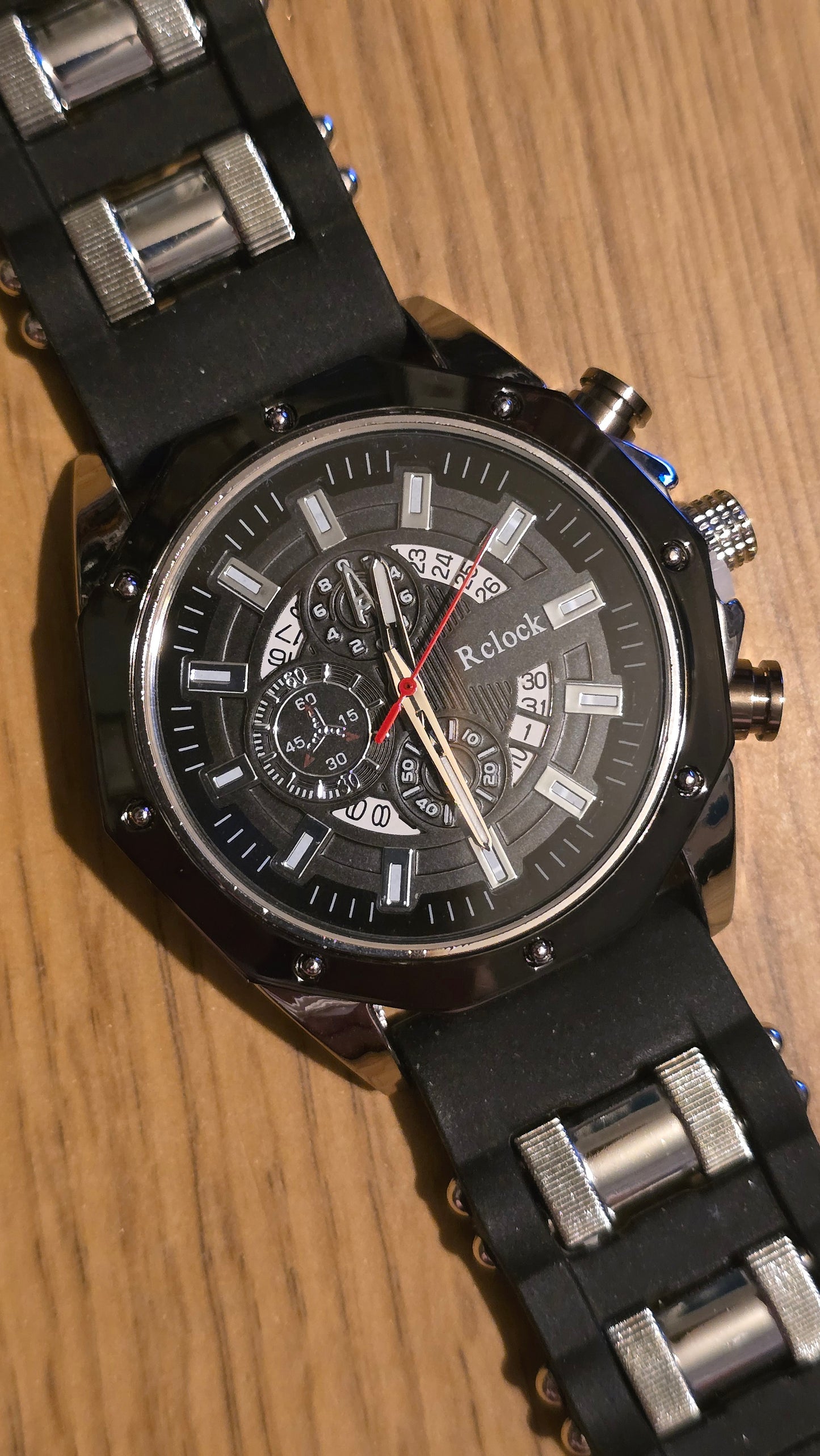 RClock Mens Quartz Watch - New