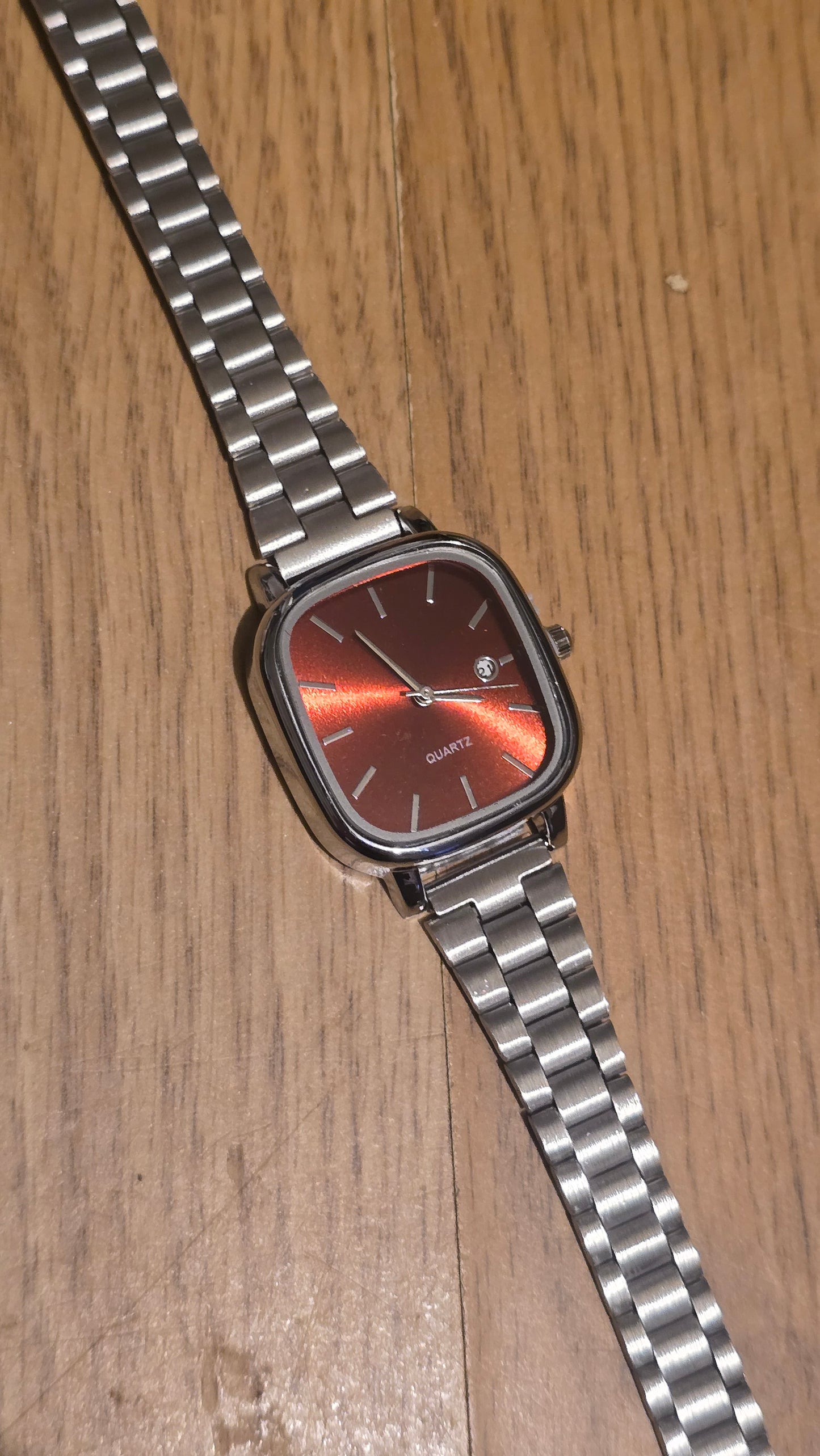 Ladies Quartz Watch - Red - New