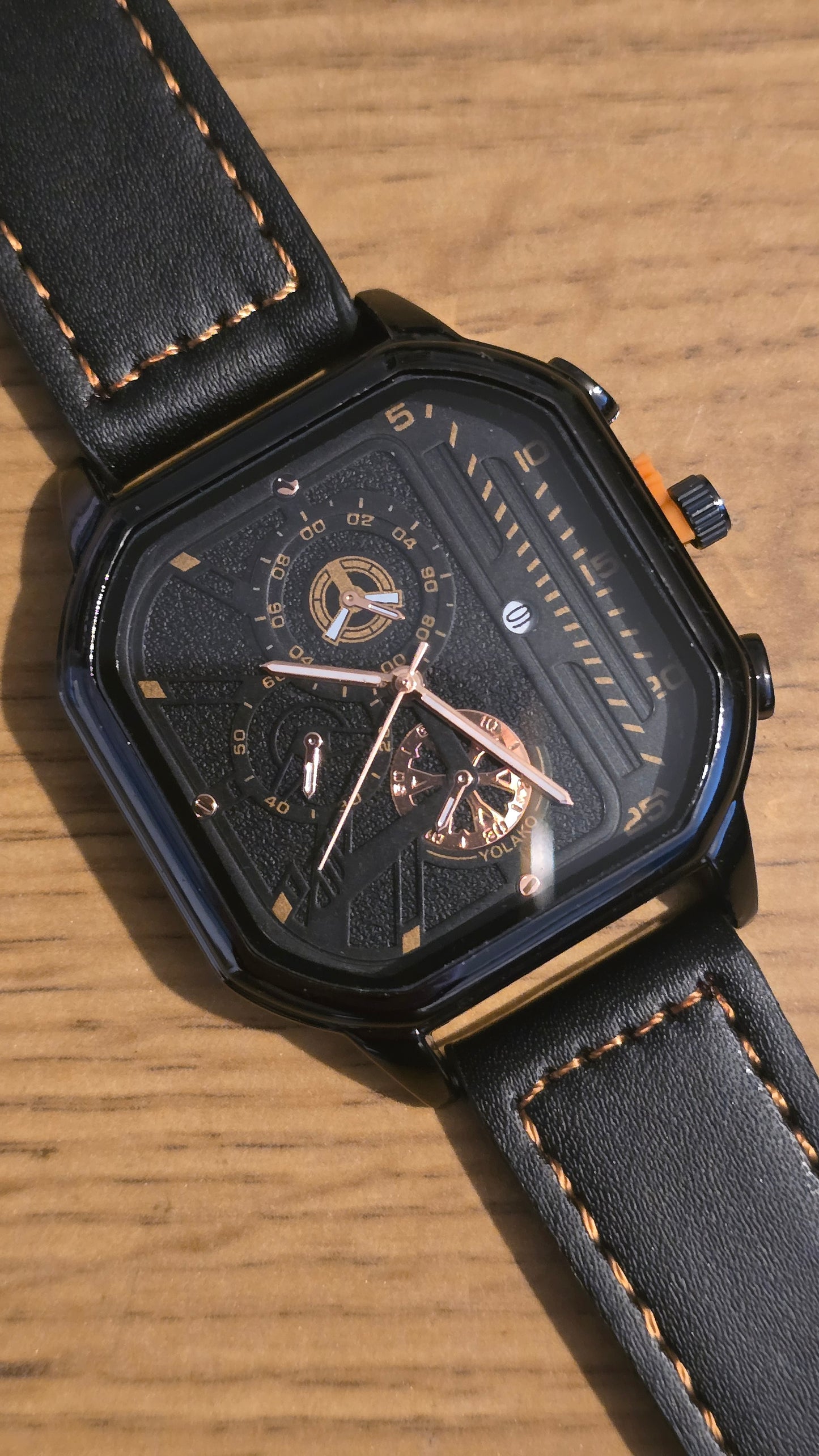 Mens Quartz Watch - New