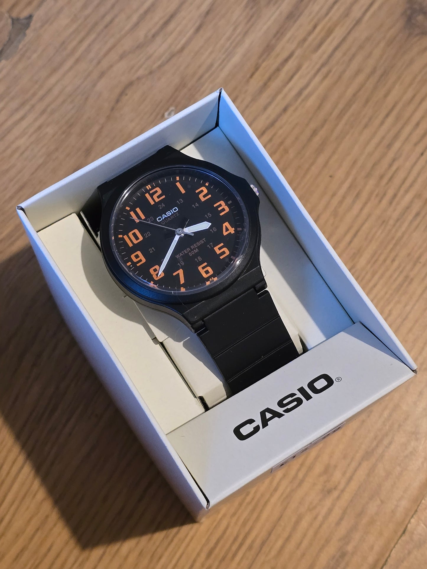 Casio MW-240-4BVEF Mens Quartz Watch